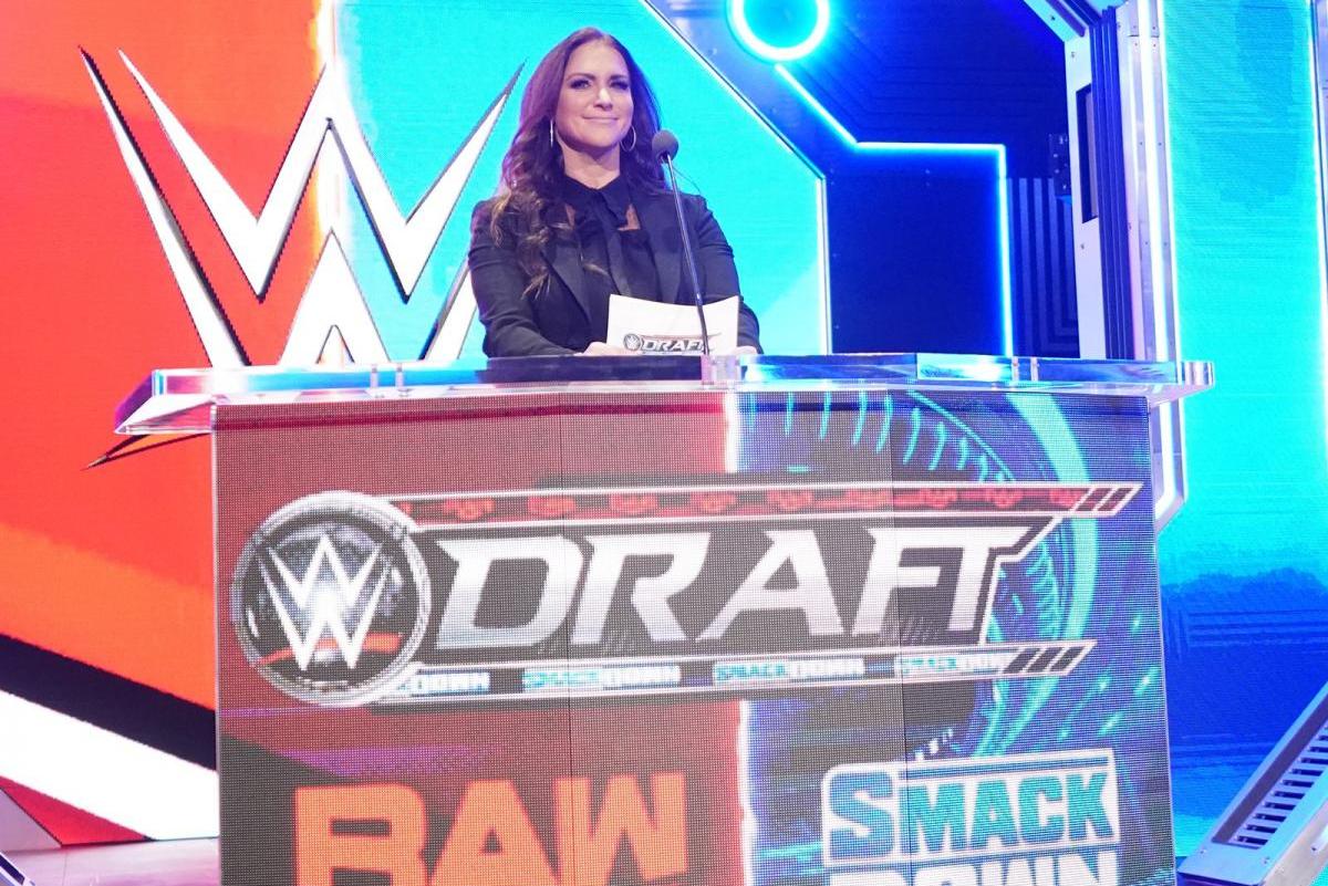 WWE Draft To Continue Over The Weekend, Tonight's Picks, More Backstage  News - PWMania - Wrestling News