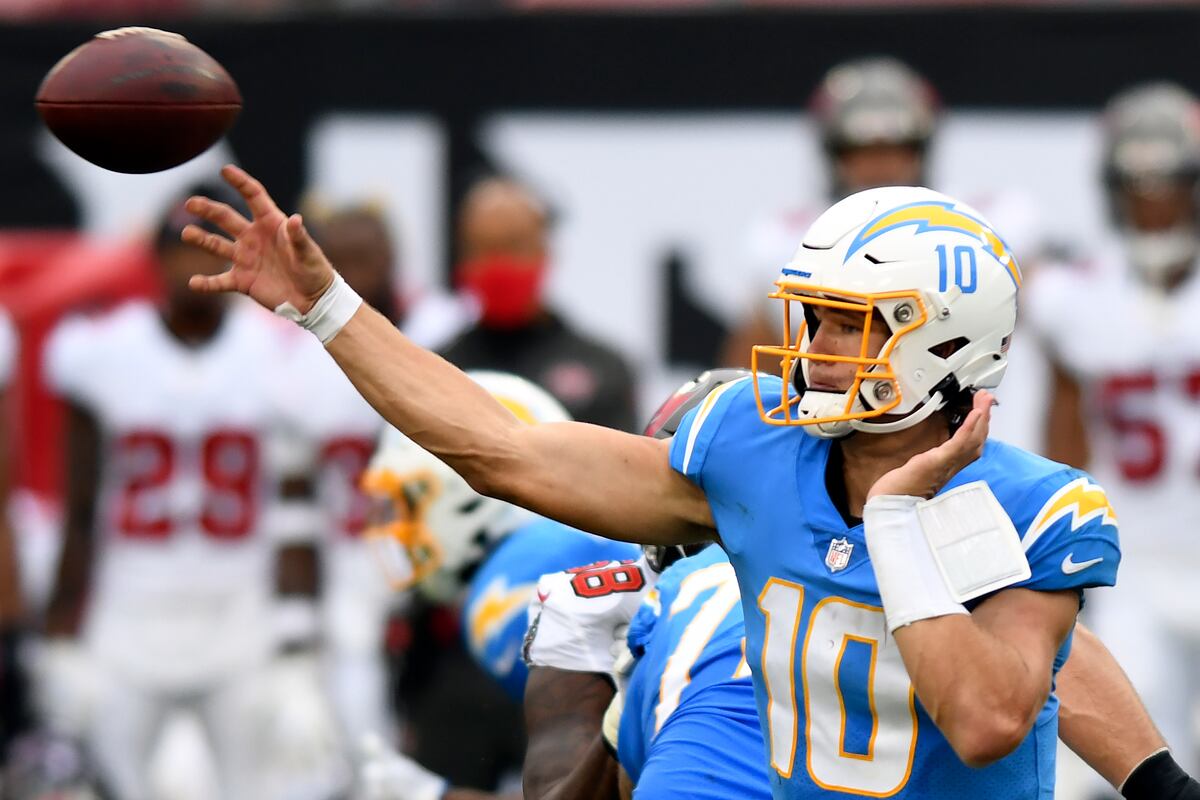 Justin Herbert Named Chargers' Starting QB for Rest of Season over Tyrod Taylor | Bleacher ...