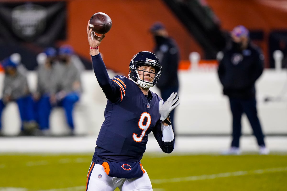 Bears’ Nick Foles Not Bothered by Tom Brady Handshake Snub: ‘We’ll Find a Time’
