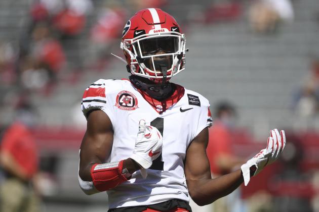 Georgia receiver George Pickens (1) warms up against Arkansas during an NCAA college football game in Fayetteville, Ark. Saturday, Sept. 26, 2020. (AP Photo/Michael Woods)