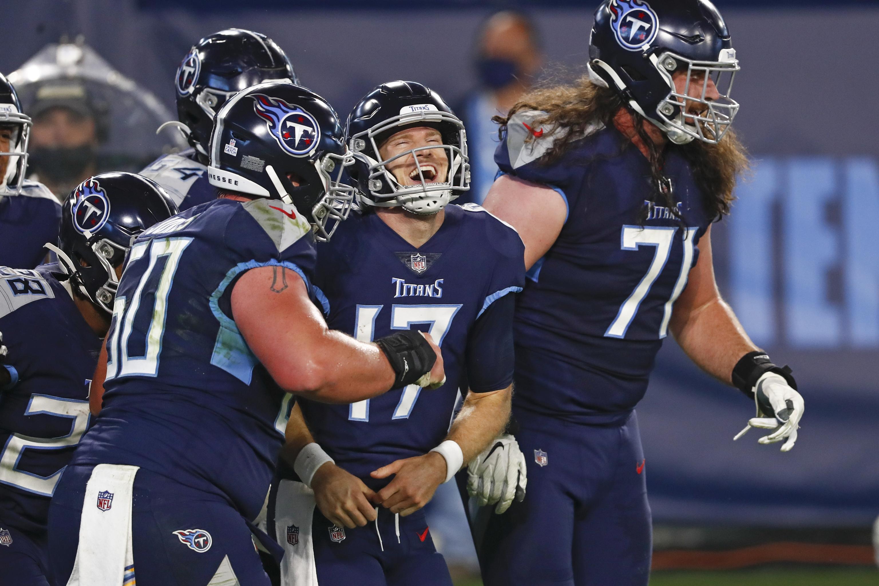 Bills make Titans' Derrick Henry look ordinary; Josh Allen dominates in 41-7  MNF win (Report card) 