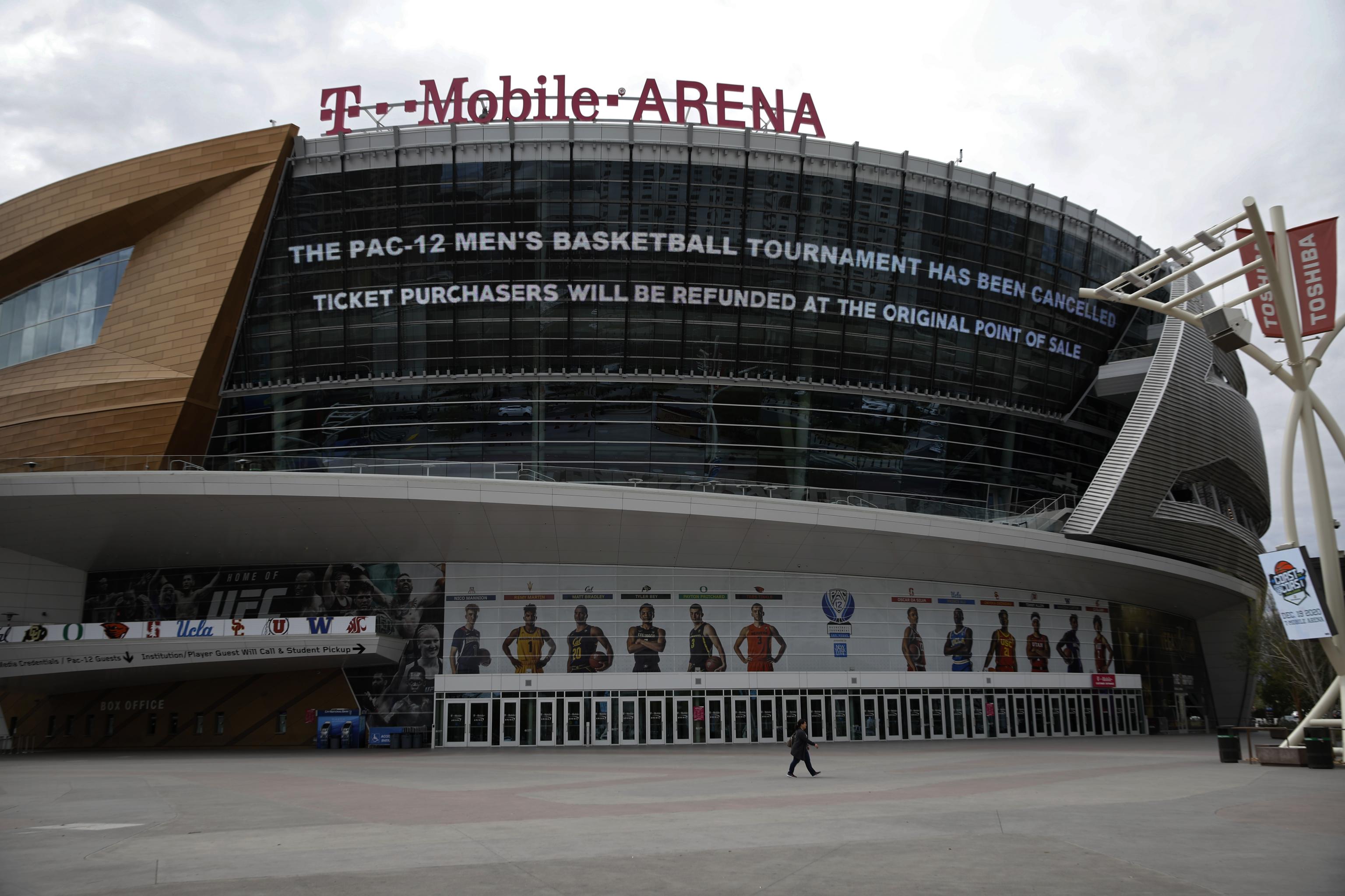 T mobile arena las vegas basketball hi-res stock photography and