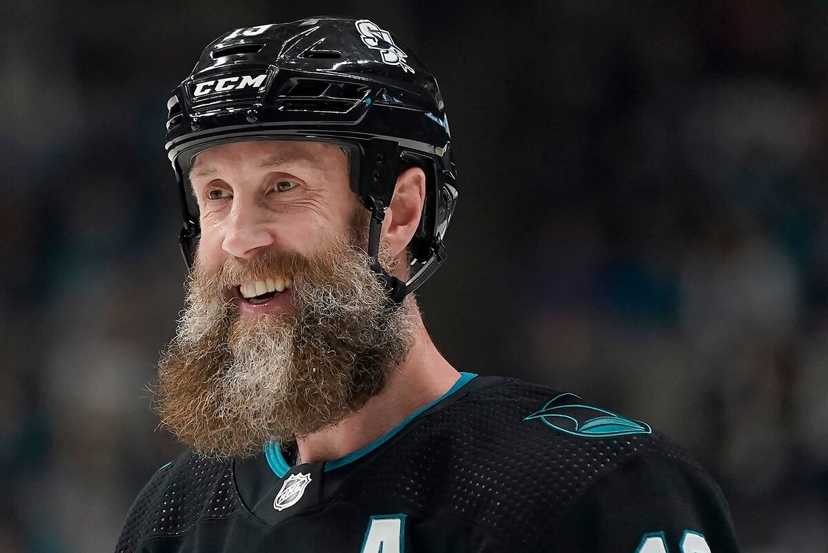 Unloading Joe Thornton Signed Stick in Seattle : r/SanJoseSharks