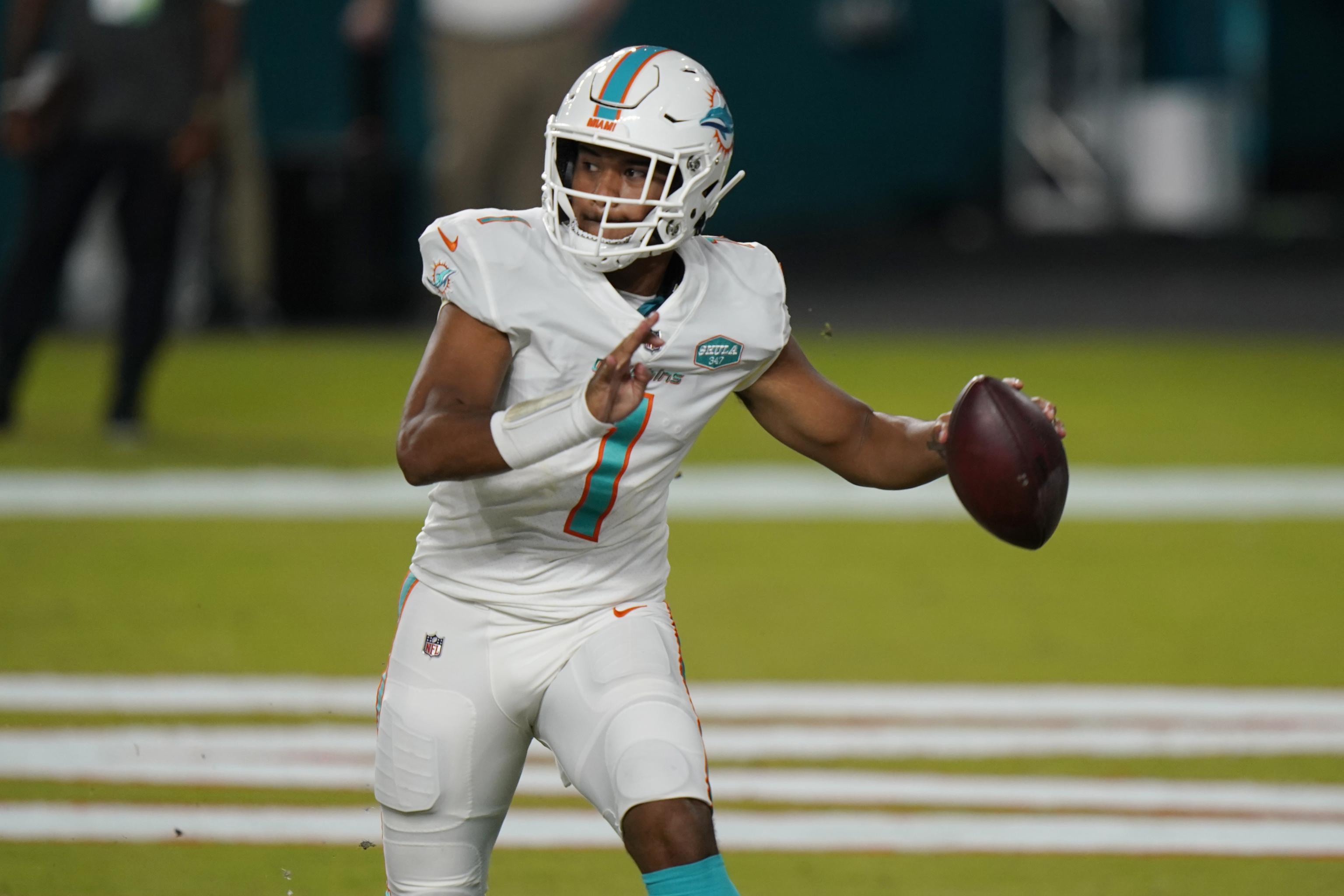 Dolphins position review on Mike Gesicki and Miami's tight ends