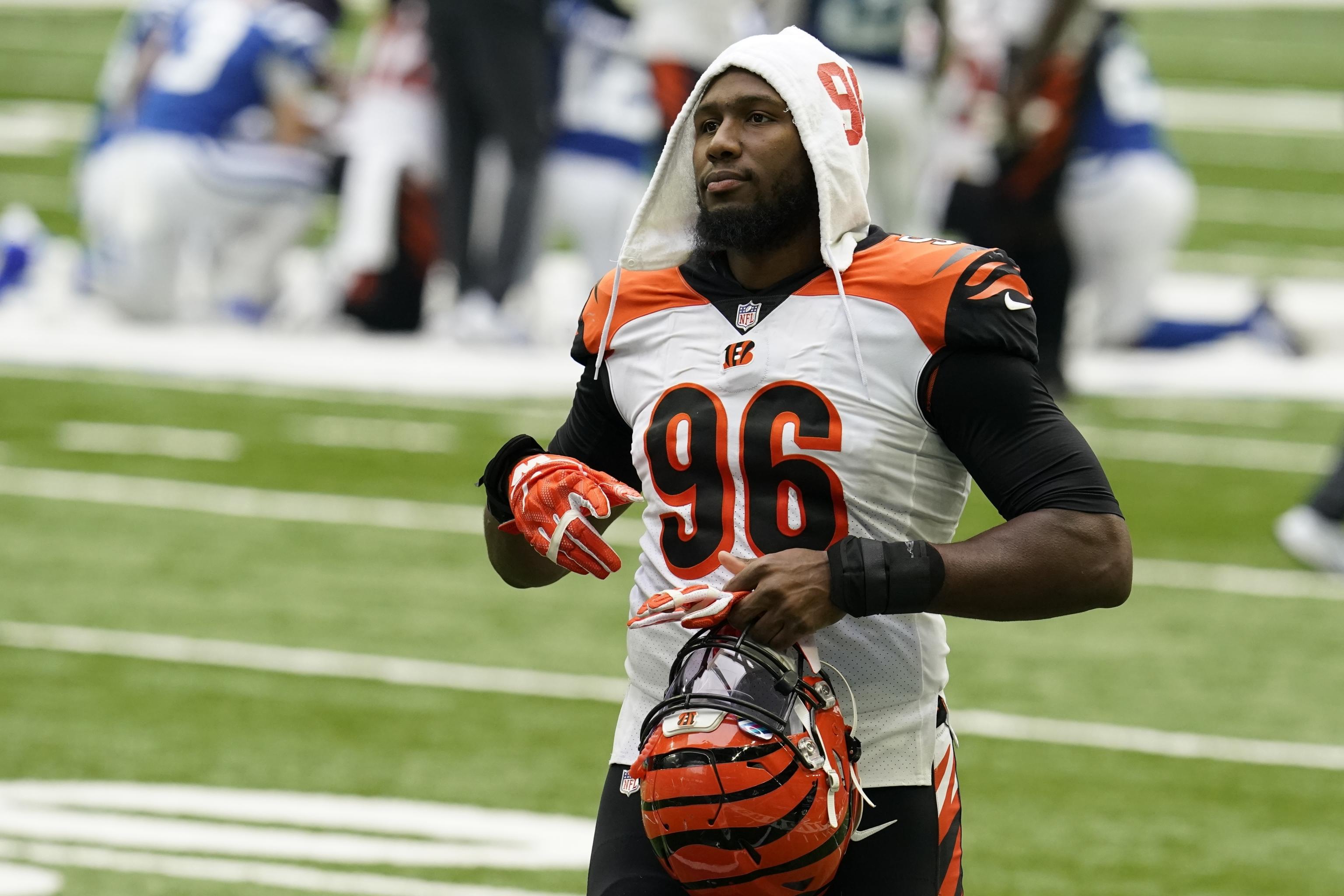 Former Bengals DE Carlos Dunlap coming back to Tri-State area