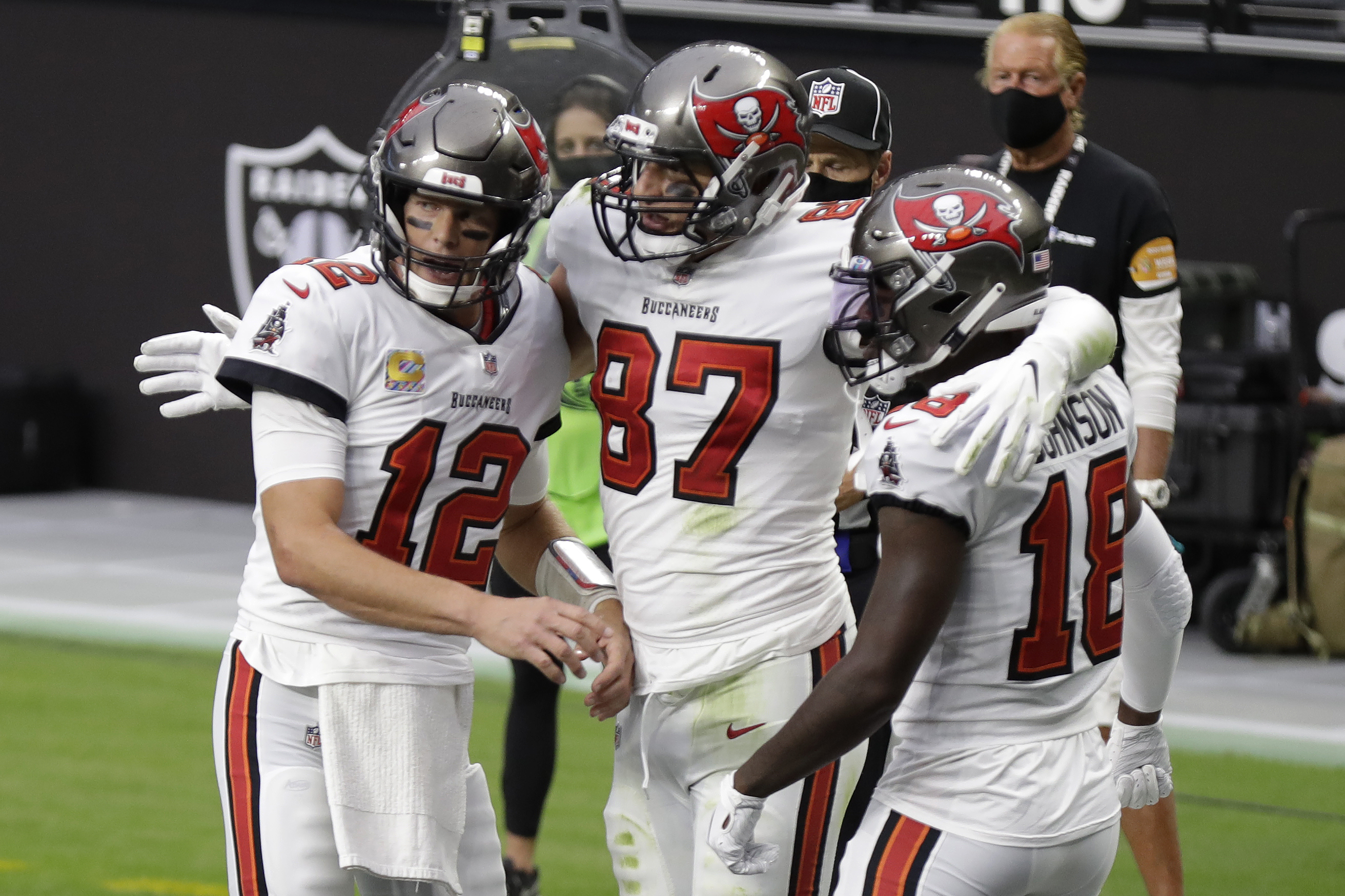 Bucs vs. Raiders Recap: Tampa Bay Wins 45-20