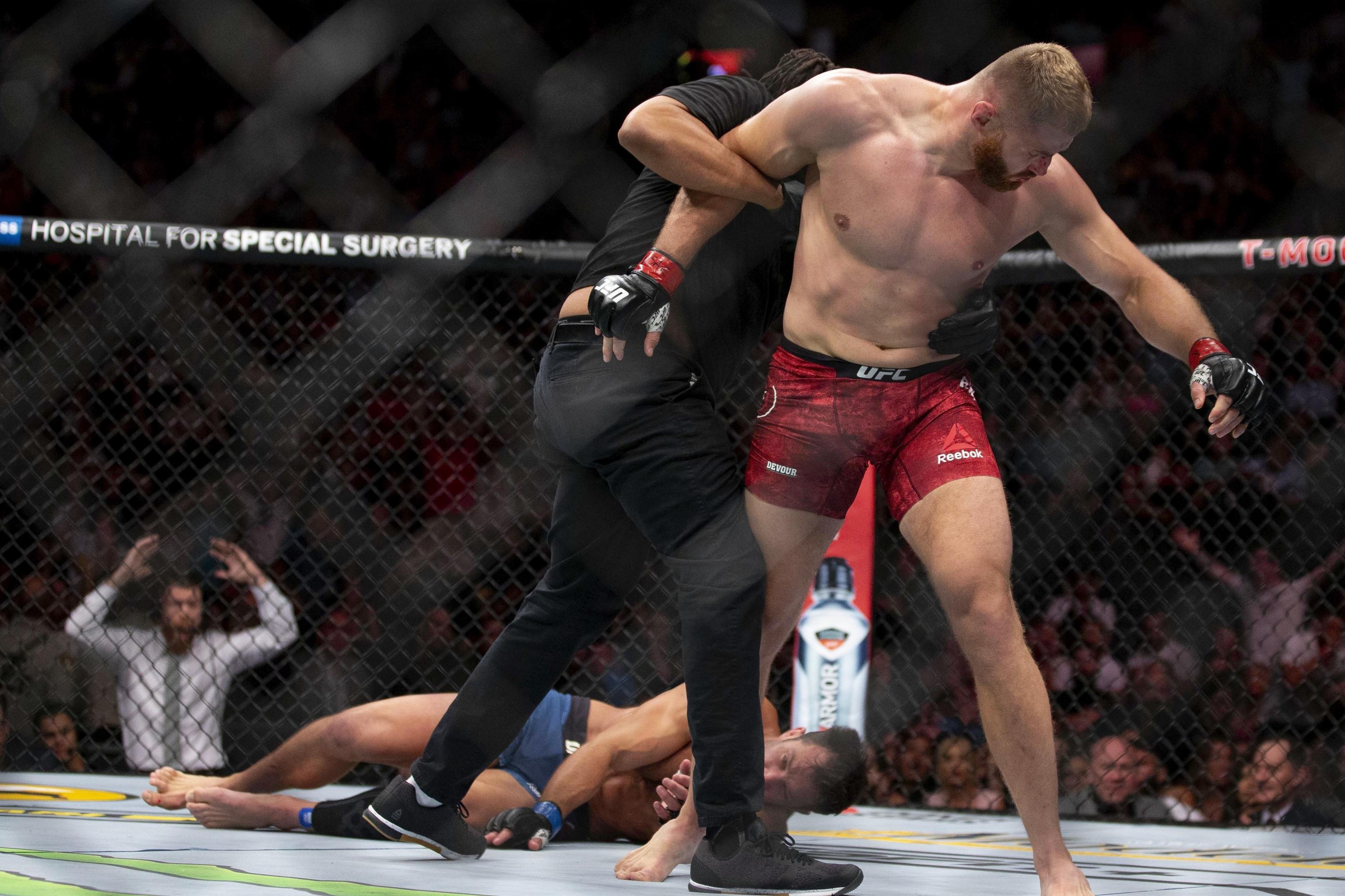 Jan Blachowicz Wants To Wait Until March To Defend Ufc Title Vs Israel Adesanya Bleacher Report Latest News Videos And Highlights