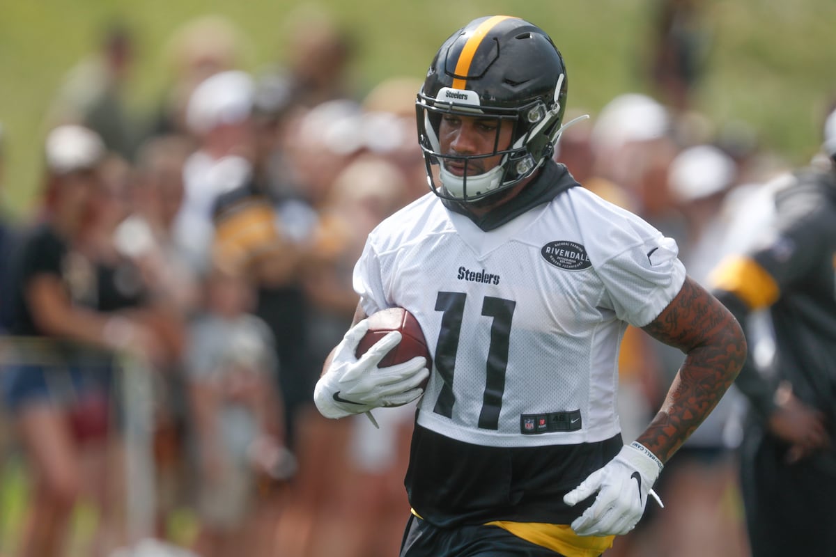 Patriots News: Ex-Panthers WR Donte Moncrief to Sign Practice-Squad