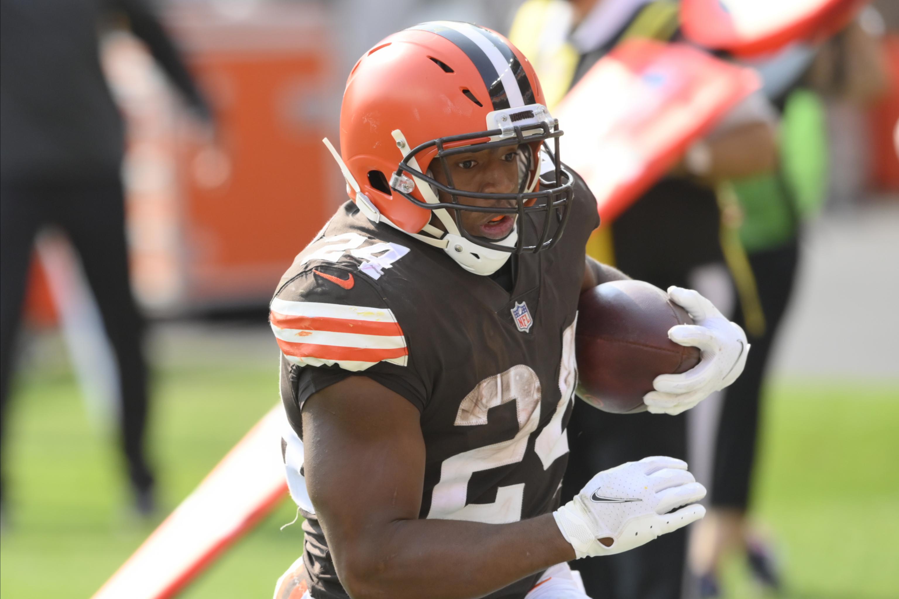 Cleveland Browns activate RB Nick Chubb from injured reserve