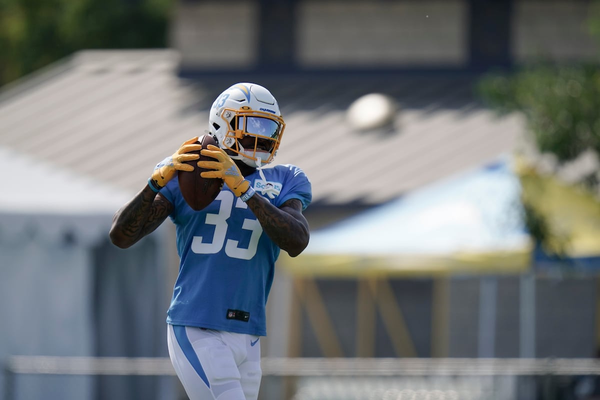 Derwin James Routs Chad Johnson, Continues Madden 21 Undefeated Streak