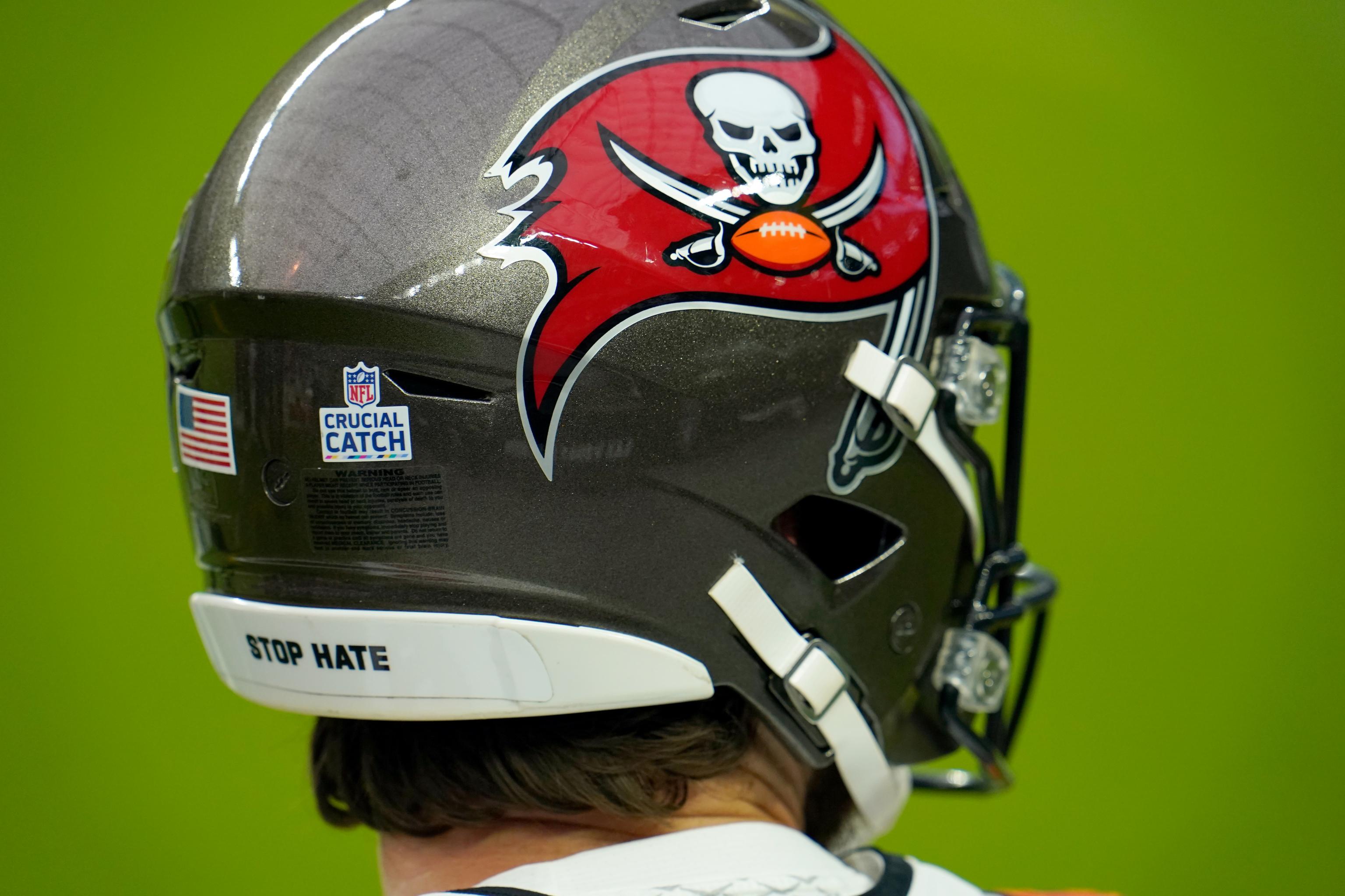 Buccaneers Plane Delayed 6 Hours Before Departure to Carolina