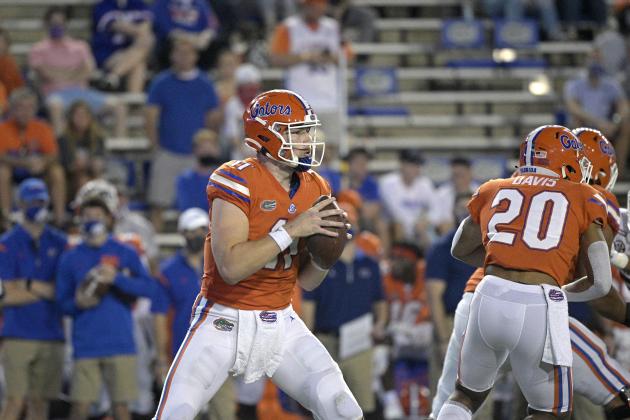 Florida quarterback Kyle Trask (11) sets up to throw a pass during the first half of an NCAA college football game against Arkansas, Saturday, Nov. 14, 2020, in Gainesville, Fla. (AP Photo/Phelan M. Ebenhack)