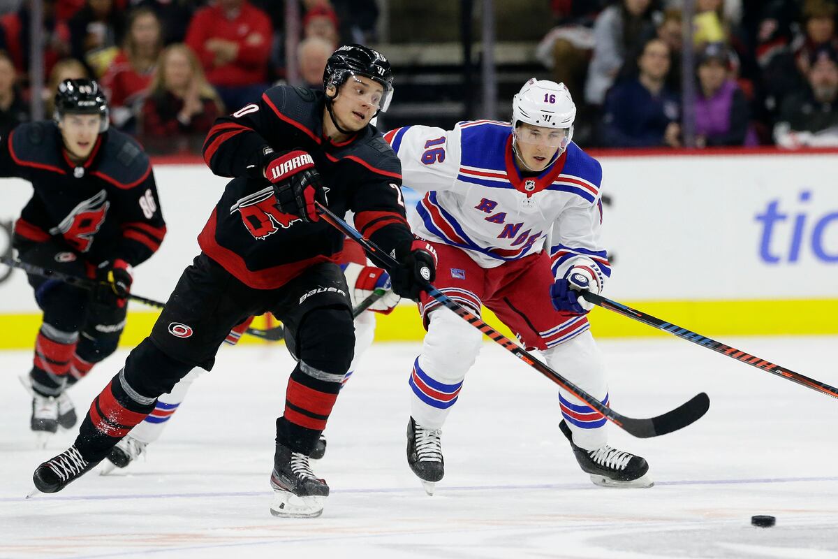 NHL Trade Rumors: Latest Buzz on Ryan Strome, Tyler Johnson, More