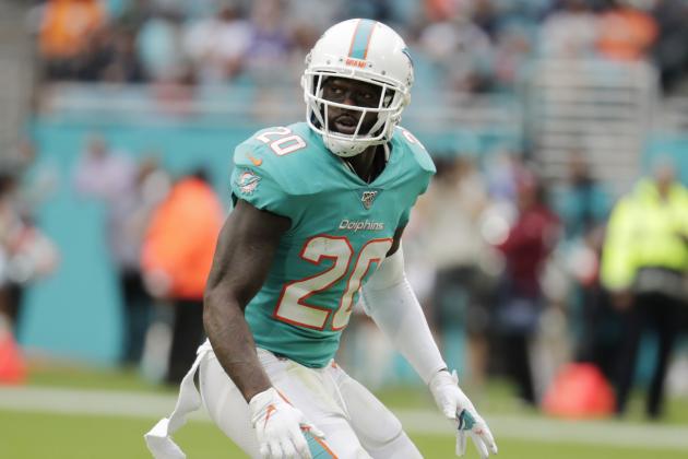 Miami Dolphins free safety Reshad Jones (20) waits for a play, during the second half at an NFL football game against the Buffalo Bills, Sunday, Nov. 17, 2019, in Miami Gardens, Fla. (AP Photo/Lynne Sladky)