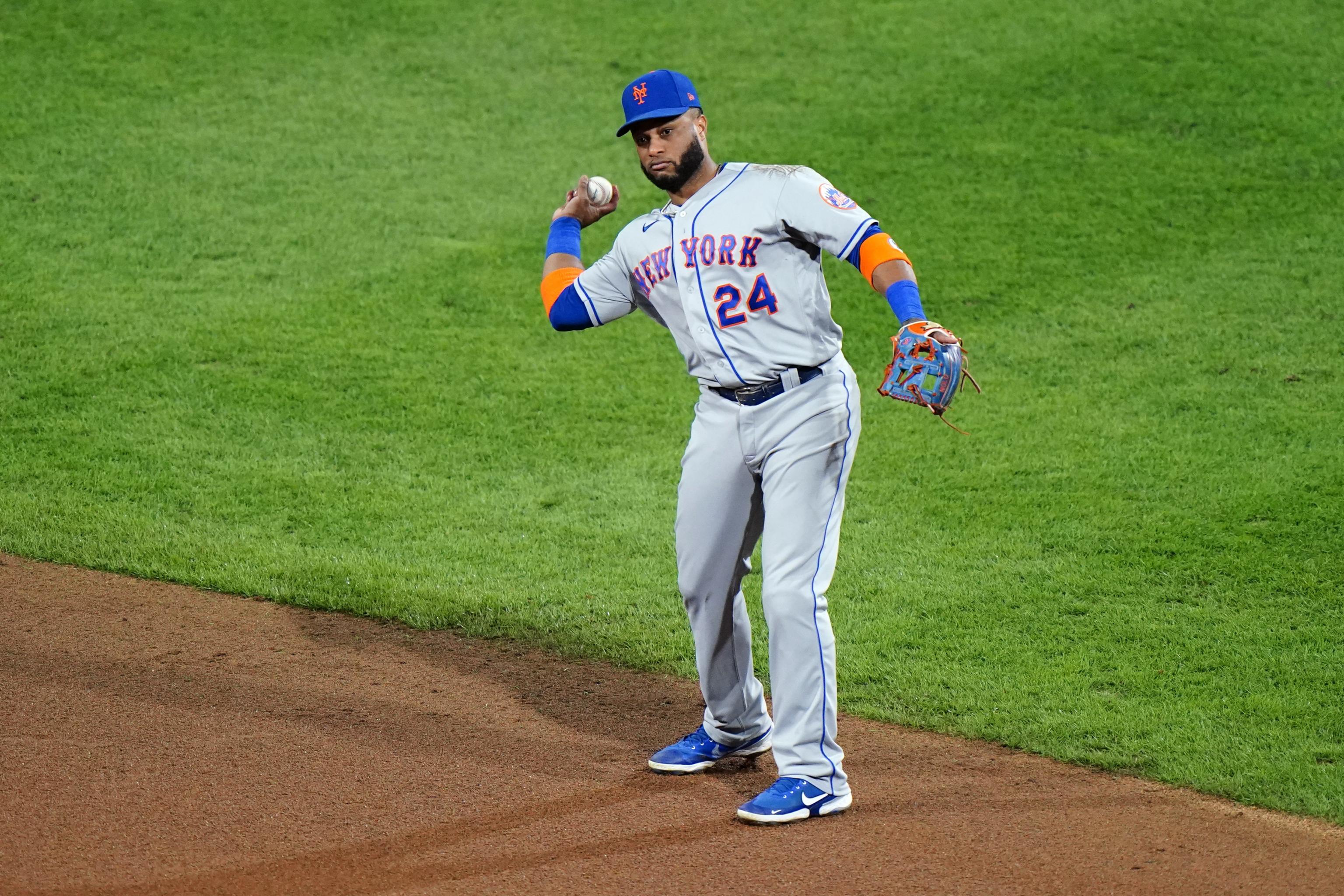 Mets' Robinson Cano apologizes after season lost to PED ban