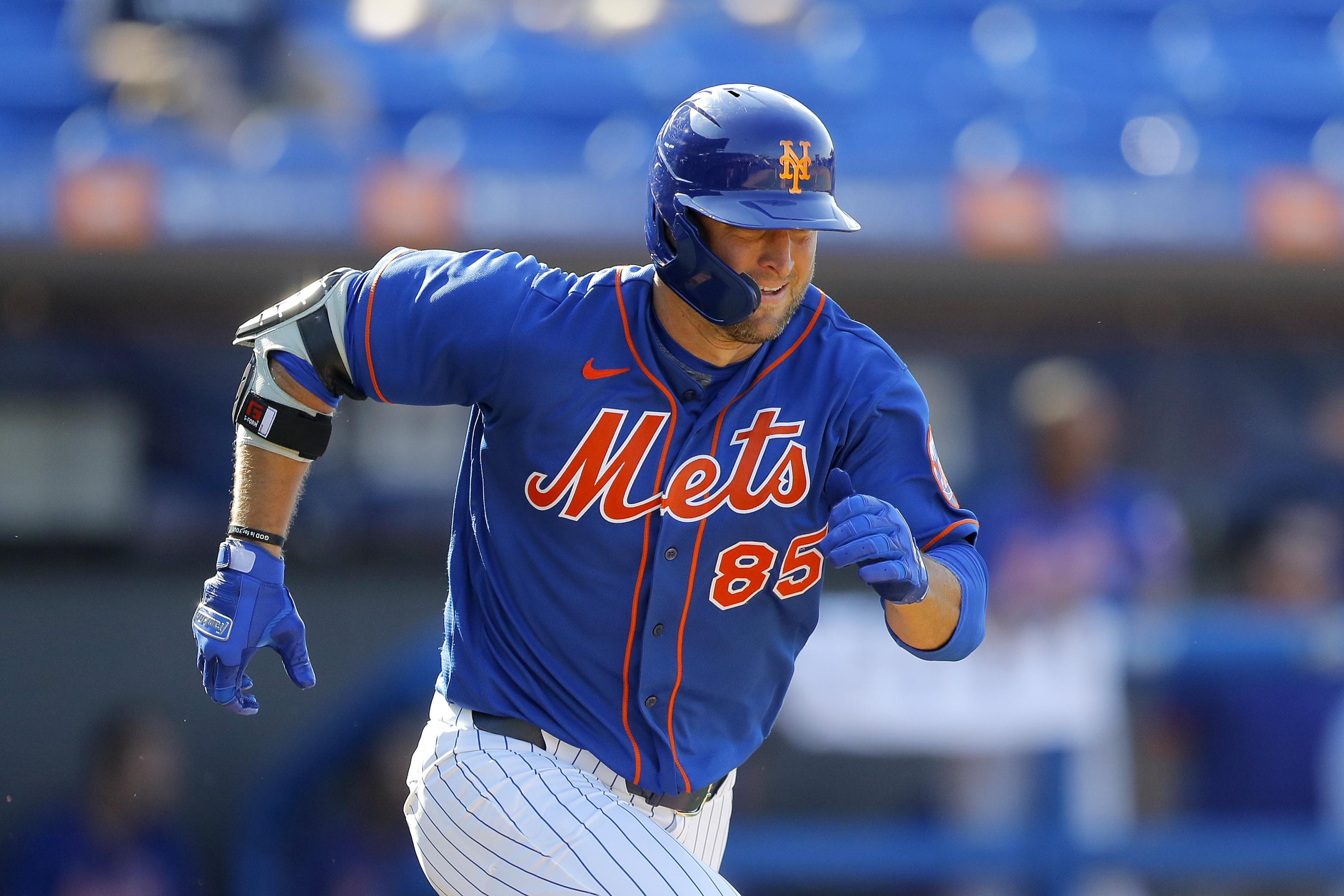 Mets sign Tim Tebow to Minor League contract