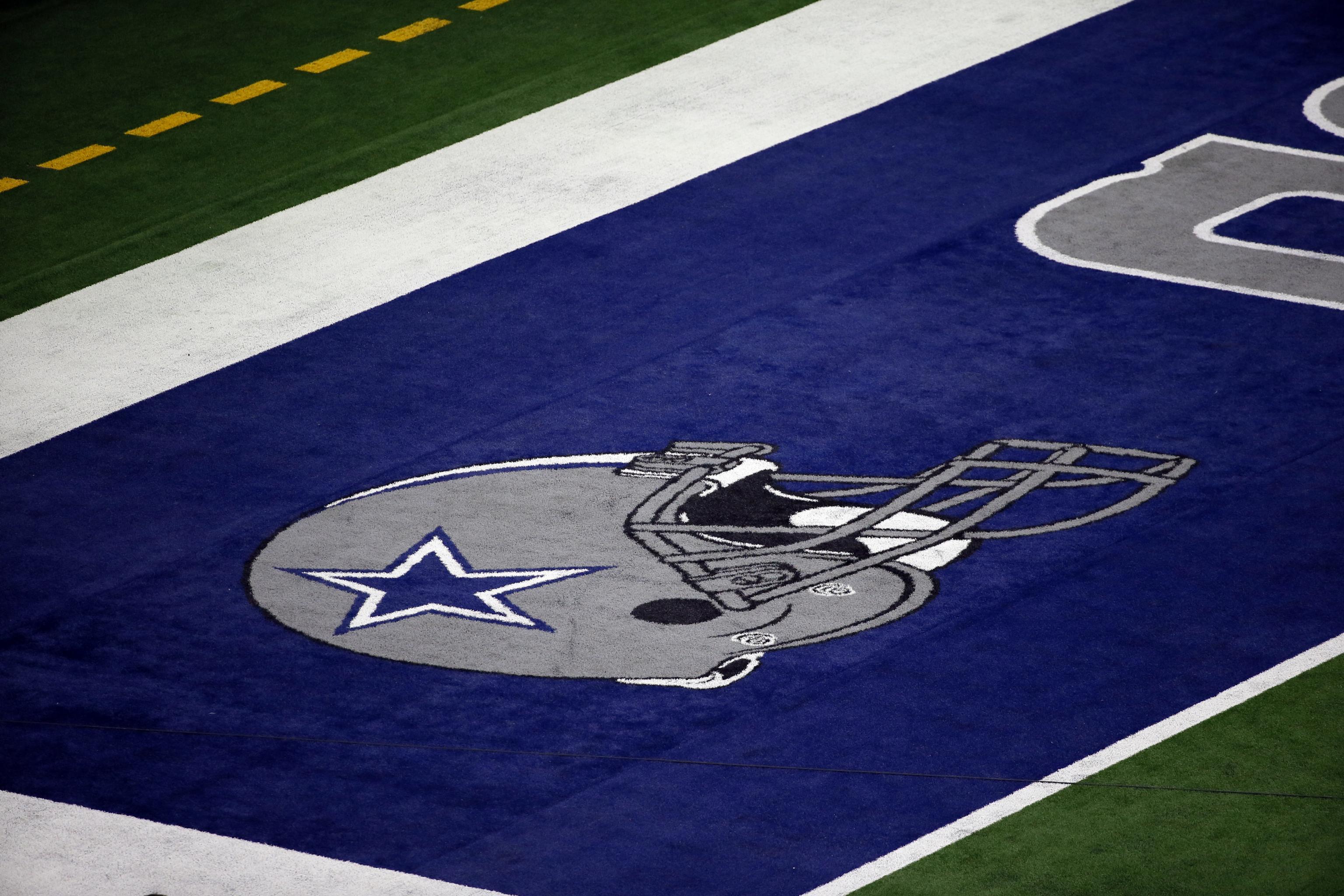 Markus Paul, strength coach for the Dallas Cowboys, dies