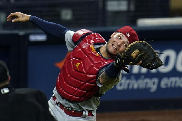 St. Louis Cardinals catcher Yadier Molina makes the catch of a foul ball for the out on San Diego Padres' Eric Hosmer during the eighth inning of Game 2 of a National League wild-card baseball series Thursday, Oct. 1, 2020, in San Diego. (AP Photo/Gregory Bull)
