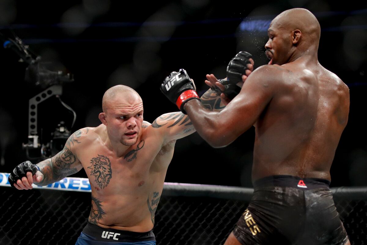 UFC Fight Night 184: Smith vs. Clark Odds, Schedule, Predictions | Bleacher Report | Latest News ...