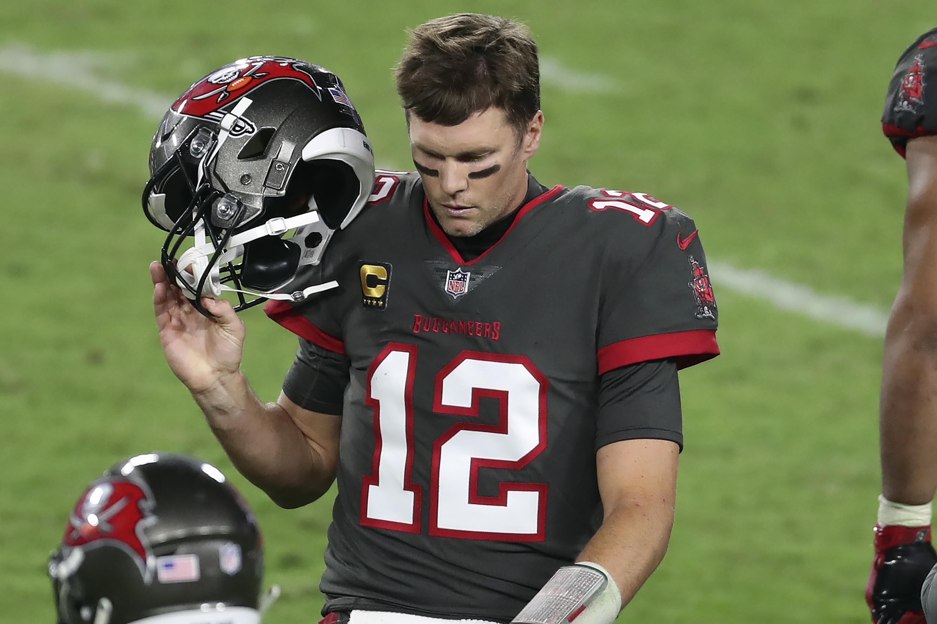 Tom Brady rails against 'BS' excuses after Buccaneers' loss to Browns