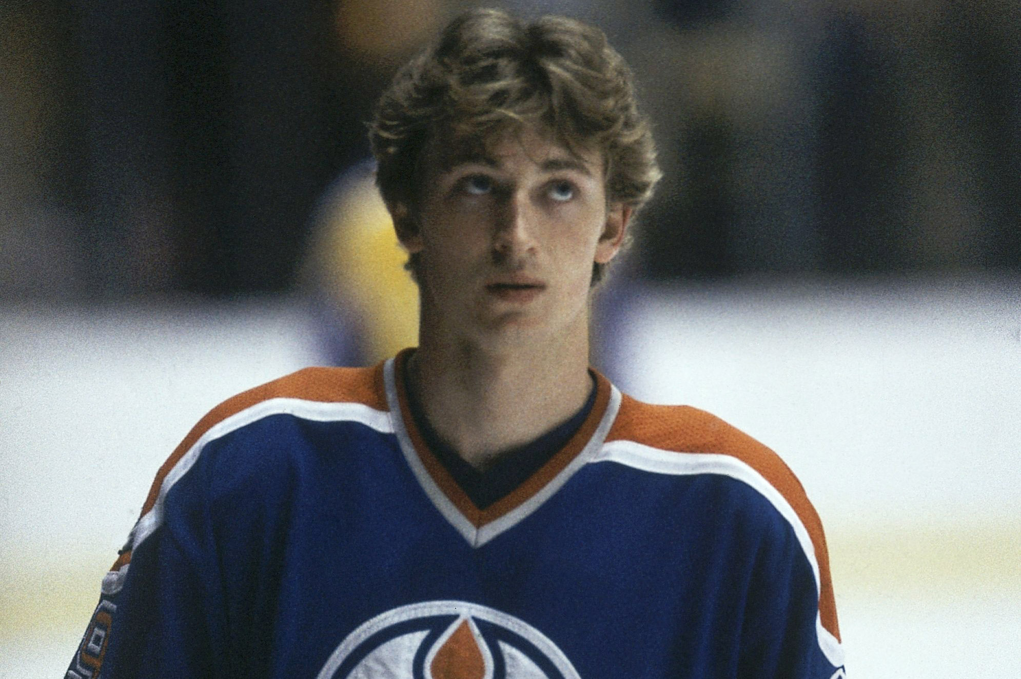 Wayne Gretzky 1986 Playoff Jersey Sells for $206,021
