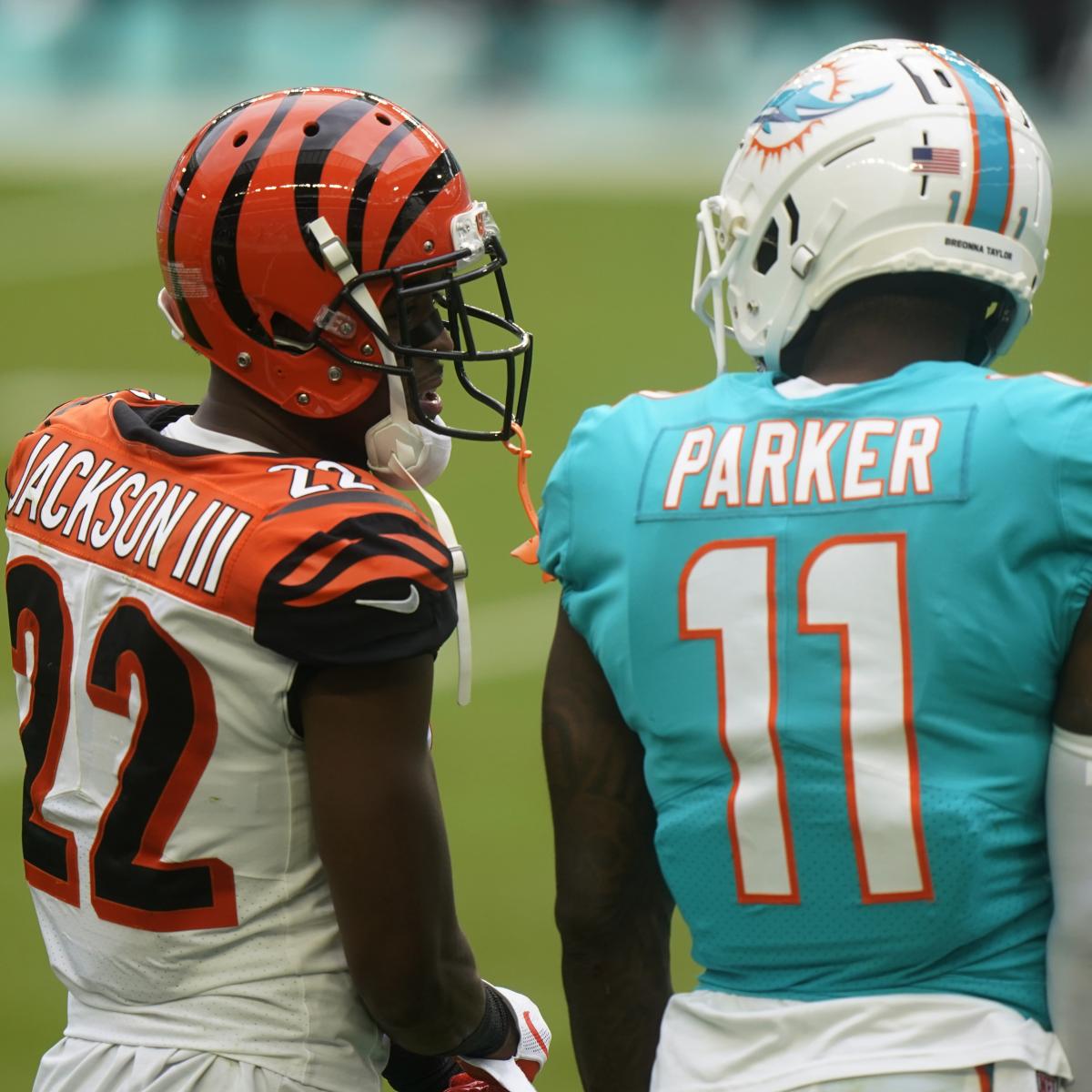 Dolphins vs. Bengals fight: Late Cincy hit leads to multiple ejections in  Week 13 [VIDEO] - DraftKings Network