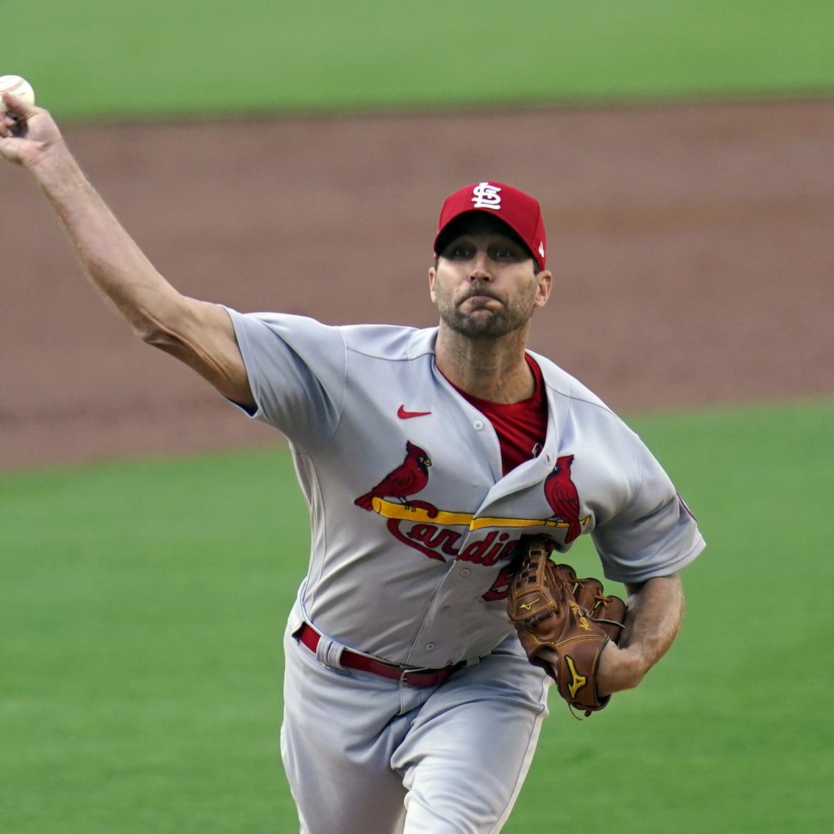 Adam Wainwright wins Roberto Clemente Award, becoming sixth