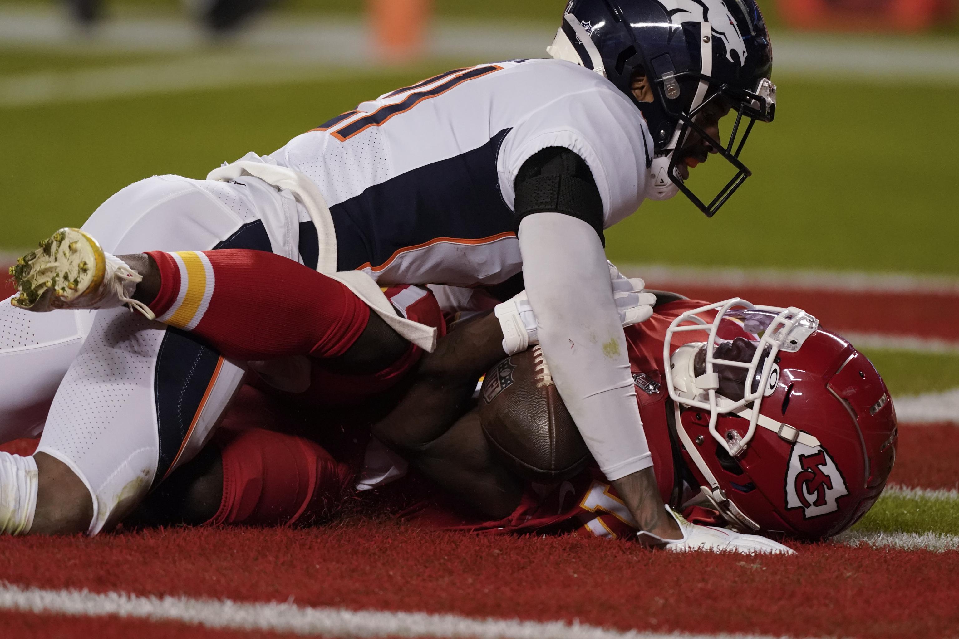 Patrick Mahomes' Second TD vs. Arizona a Dart to Tyreek Hill