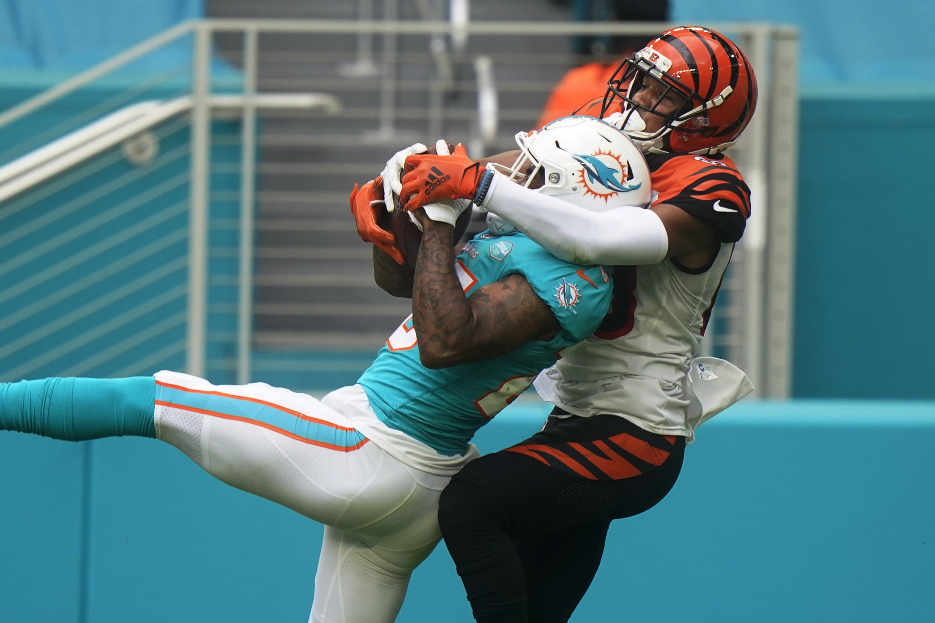 Bengals' Shawn Williams, Titans' Teair Tart Suspended for Stepping