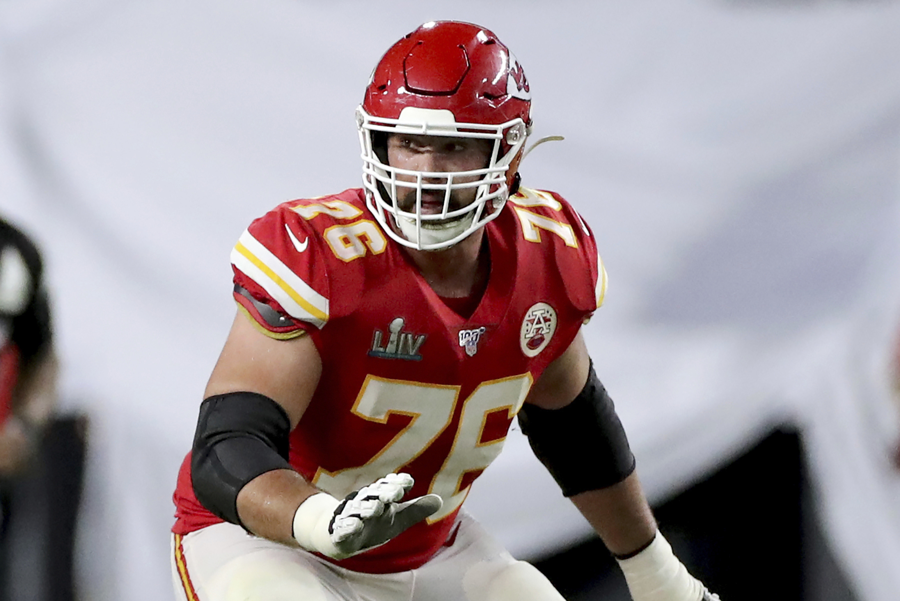 Laurent Duvernay-Tardif: The 1st medical doctor playing in the NFL