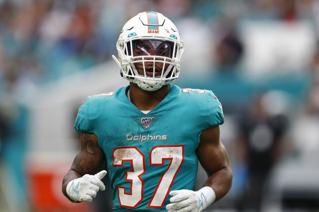 Miami Dolphins running back Myles Gaskin (37) runs, during the second half at an NFL football game Cincinnati Bengals, Sunday, Dec. 22, 2019, in Miami Gardens, Fla. (AP Photo/Brynn Anderson)