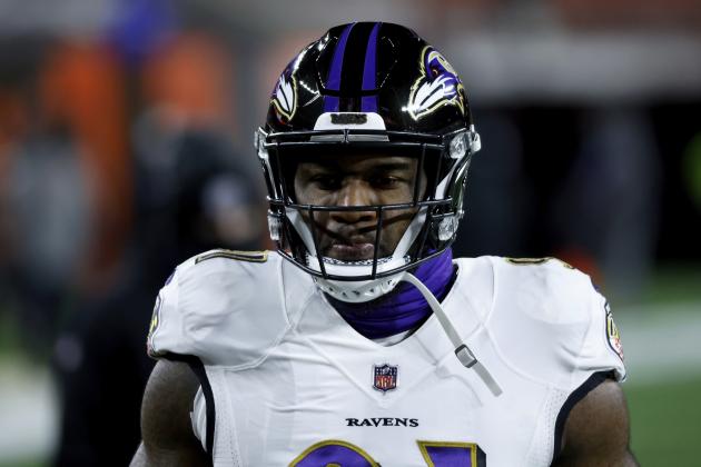 Baltimore Ravens defensive end Yannick Ngakoue (91) warms up prior to the start of an NFL football game against the Cleveland Browns, Monday, Dec. 14, 2020, in Cleveland. (AP Photo/Kirk Irwin)