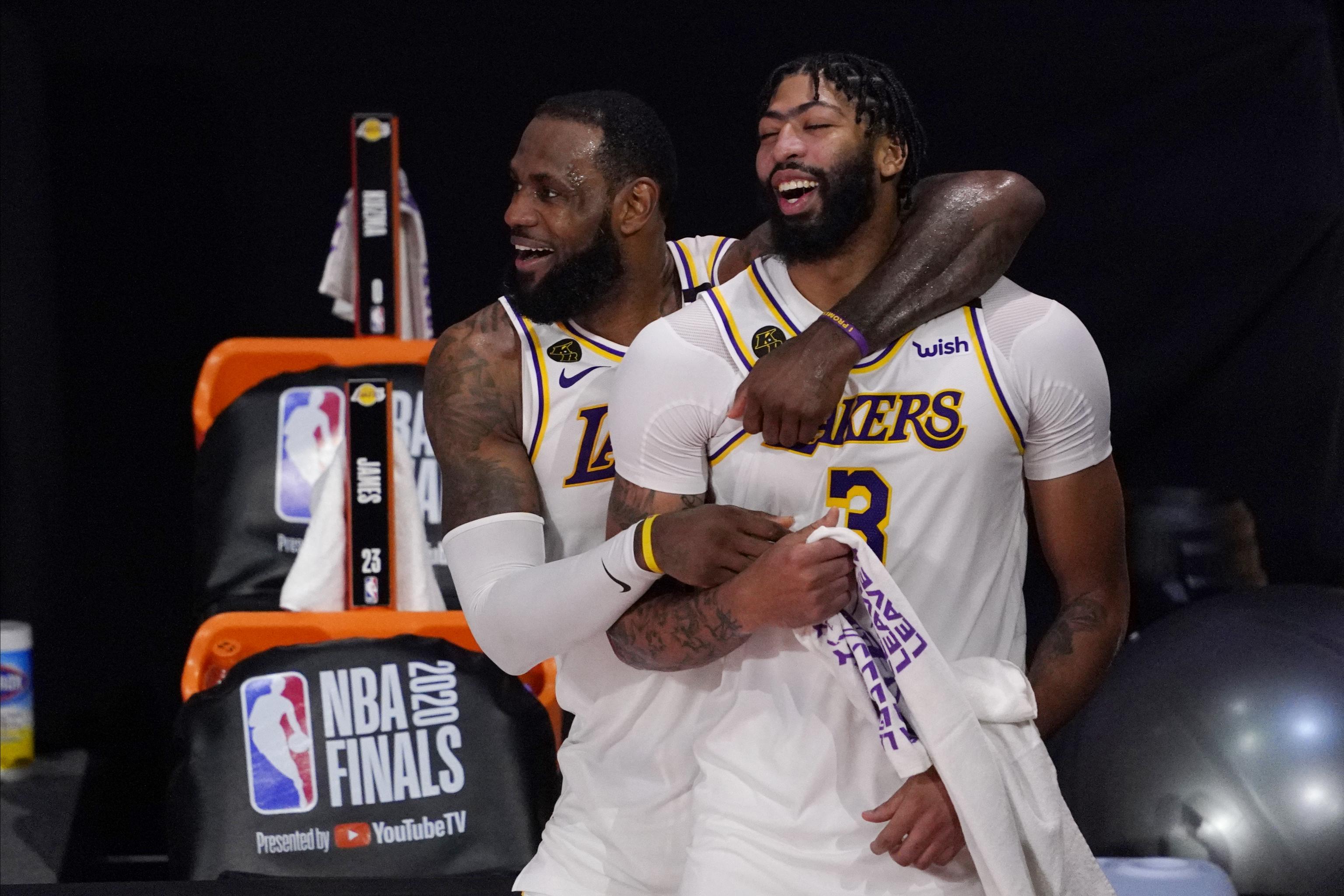 The Lakers are now title favorites
