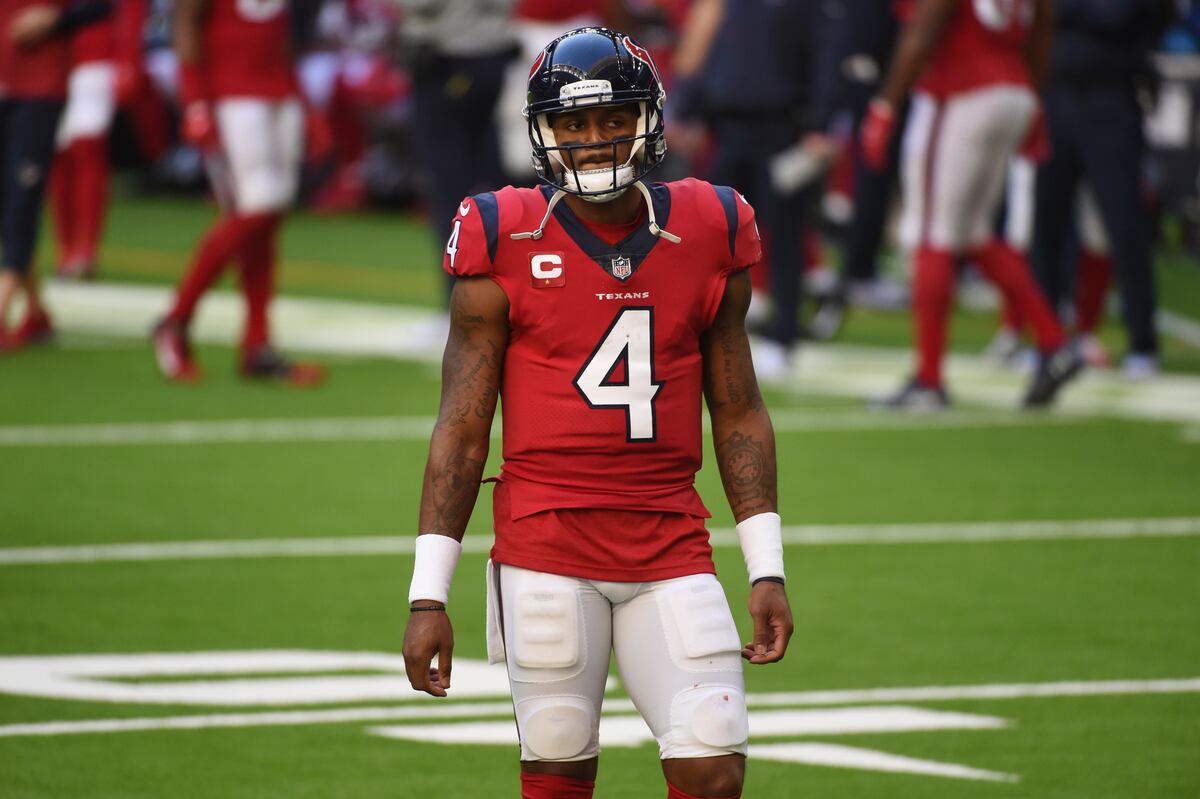 Deshaun Watson Will Pay Texans Teammates' Fines for COVID