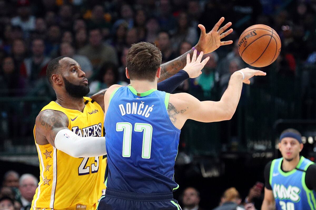 Lakers' LeBron James Praises Mavs' Luka Doncic as 'An Exceptional