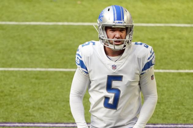 Detroit Lions kicker Matt Prater (5) lines up to kick during an NFL football game against the Minnesota Vikings Sunday, Nov. 8, 2020, in Minneapolis. (AP Photo/Jim Mone)
