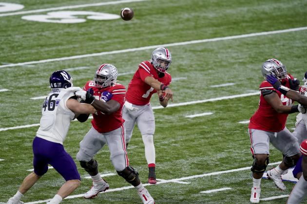 Ohio State quarterback Justin Fields (1) throws during the first half of the Big Ten championship NCAA college football game against Northwestern, Saturday, Dec. 19, 2020, in Indianapolis. (AP Photo/Darron Cummings)