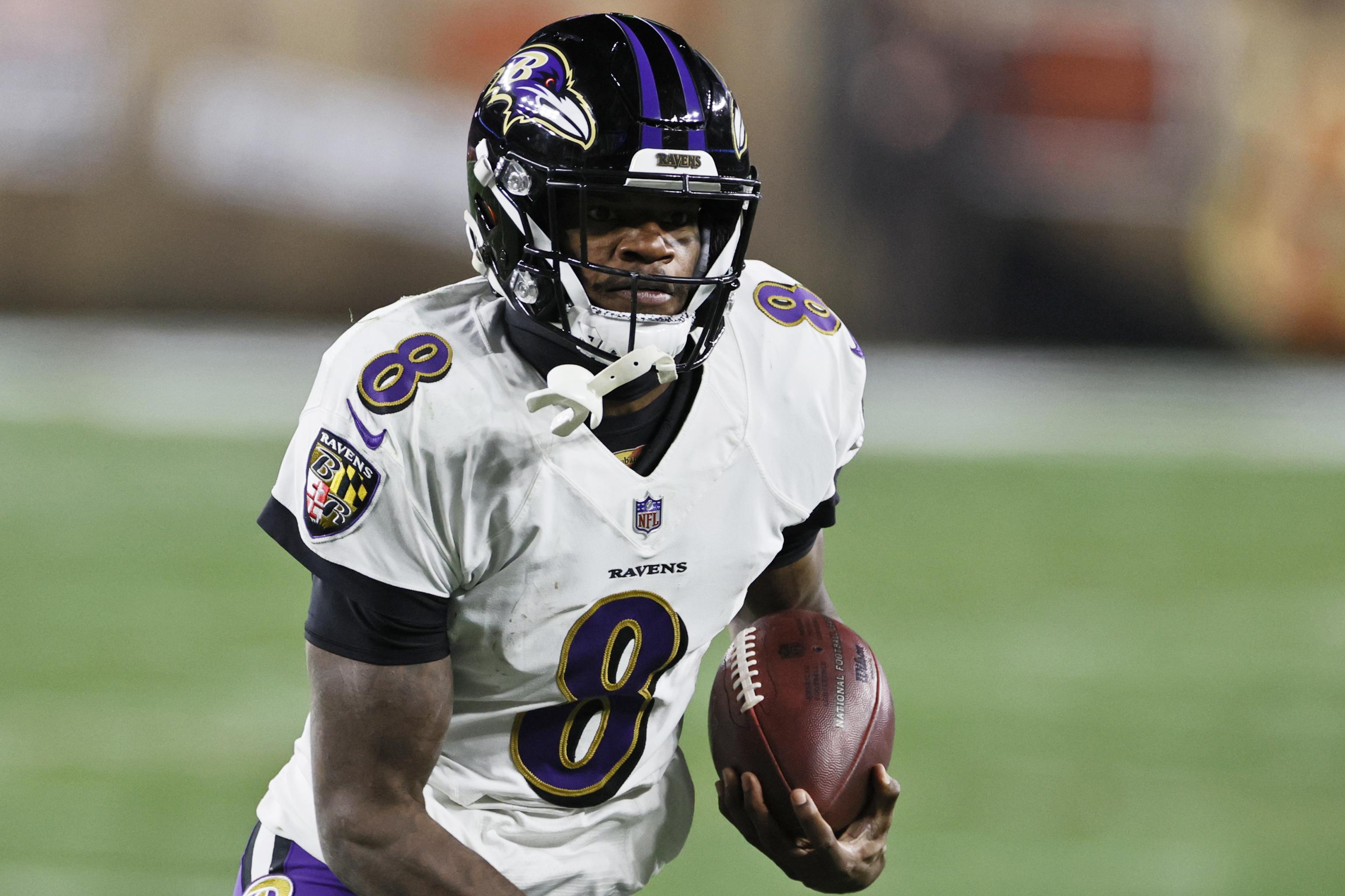 Lamar Jackson asks President Trump to commute sentence of