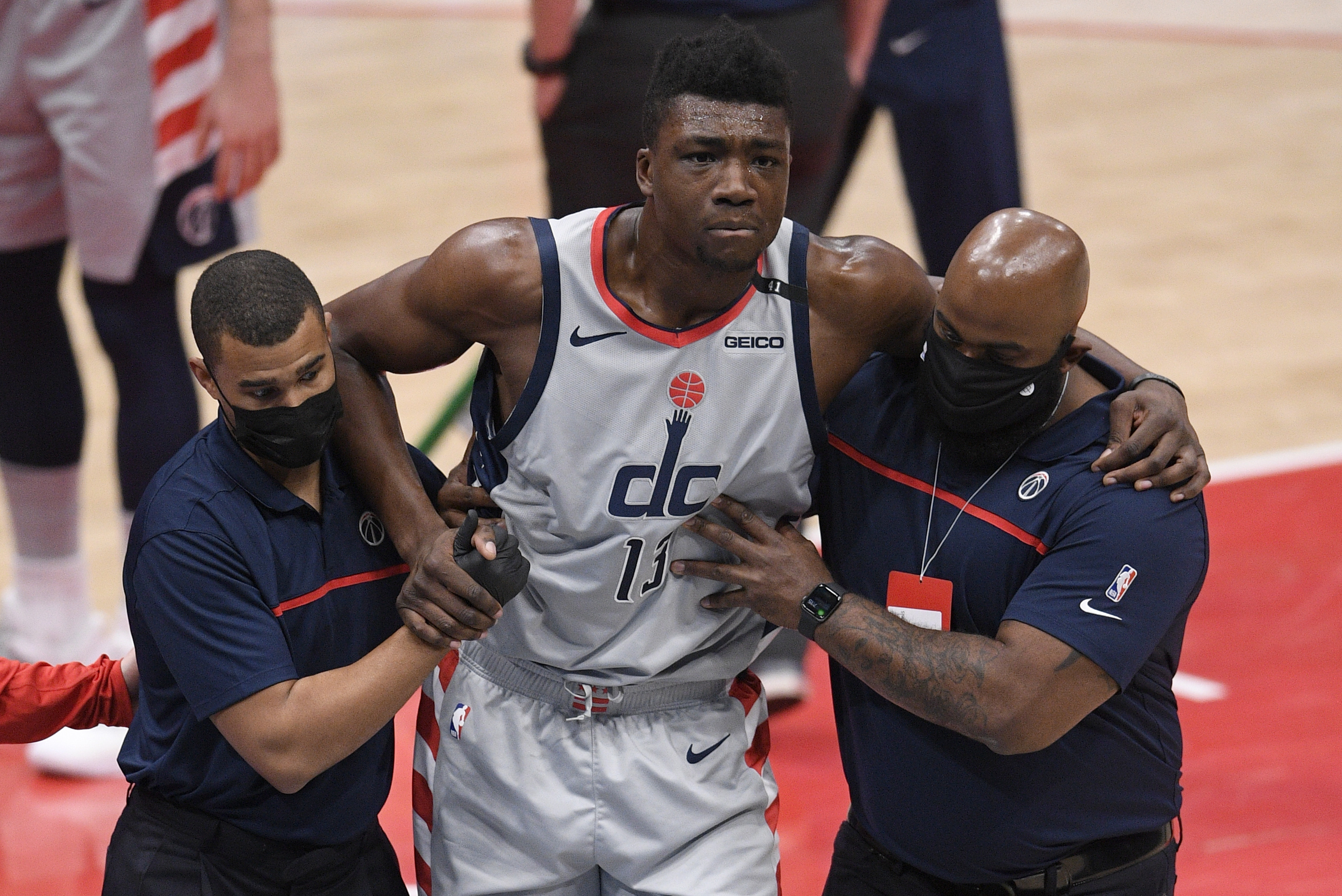 Thomas Bryant injury: Wizards center suffers ACL tear, out for season -  Sports Illustrated