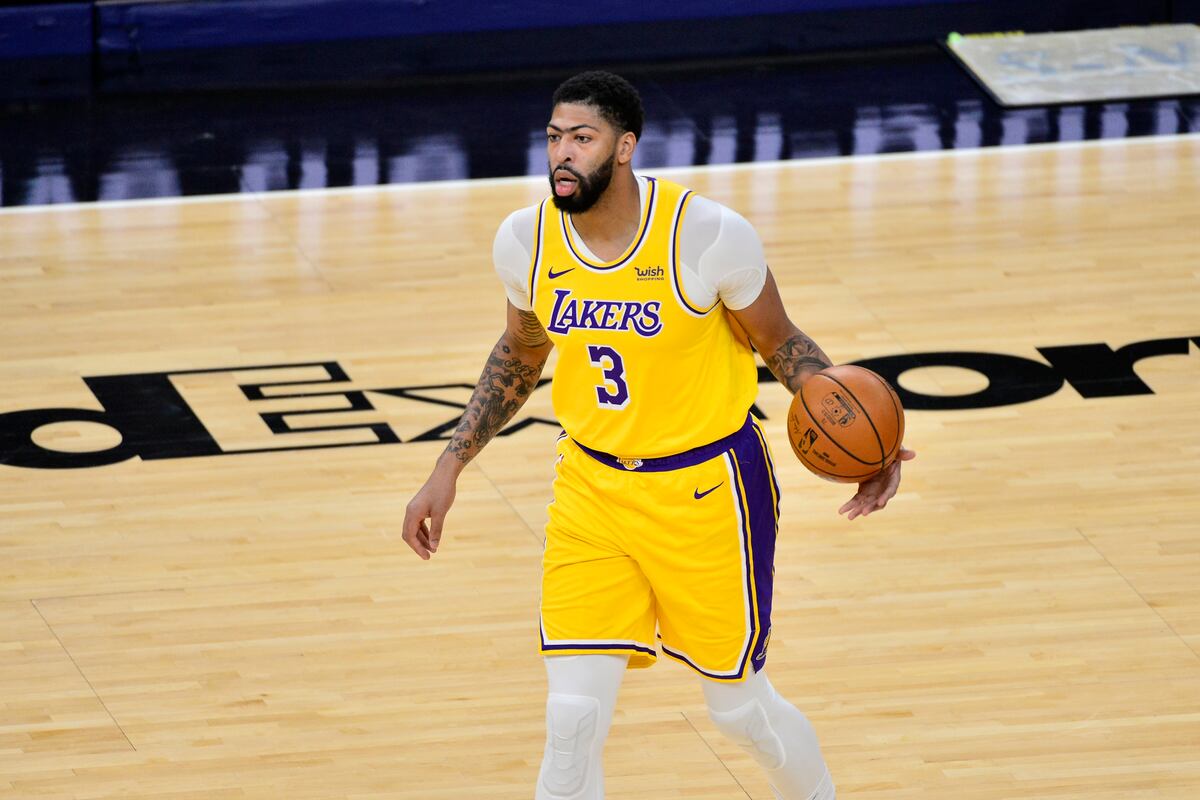 Anthony Davis Back for Lakers vs. Rockets After Adductor ...