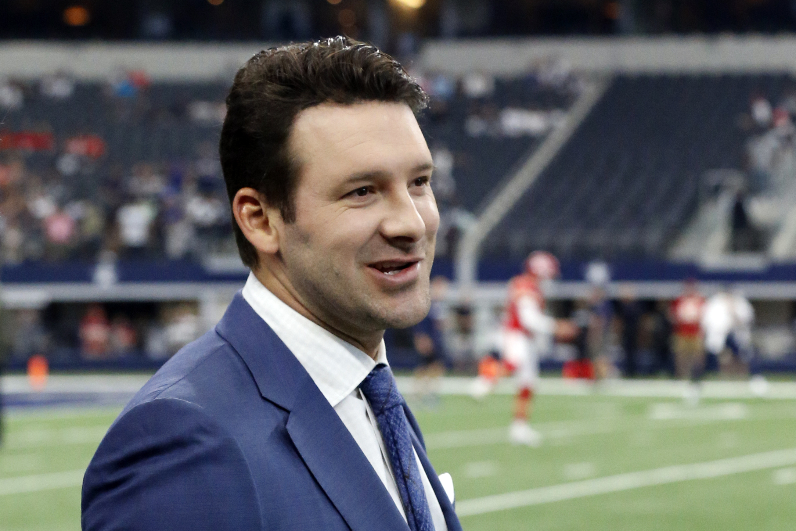 Former Eastern Illinois quarterback Tony Romo named to CFB Hall of