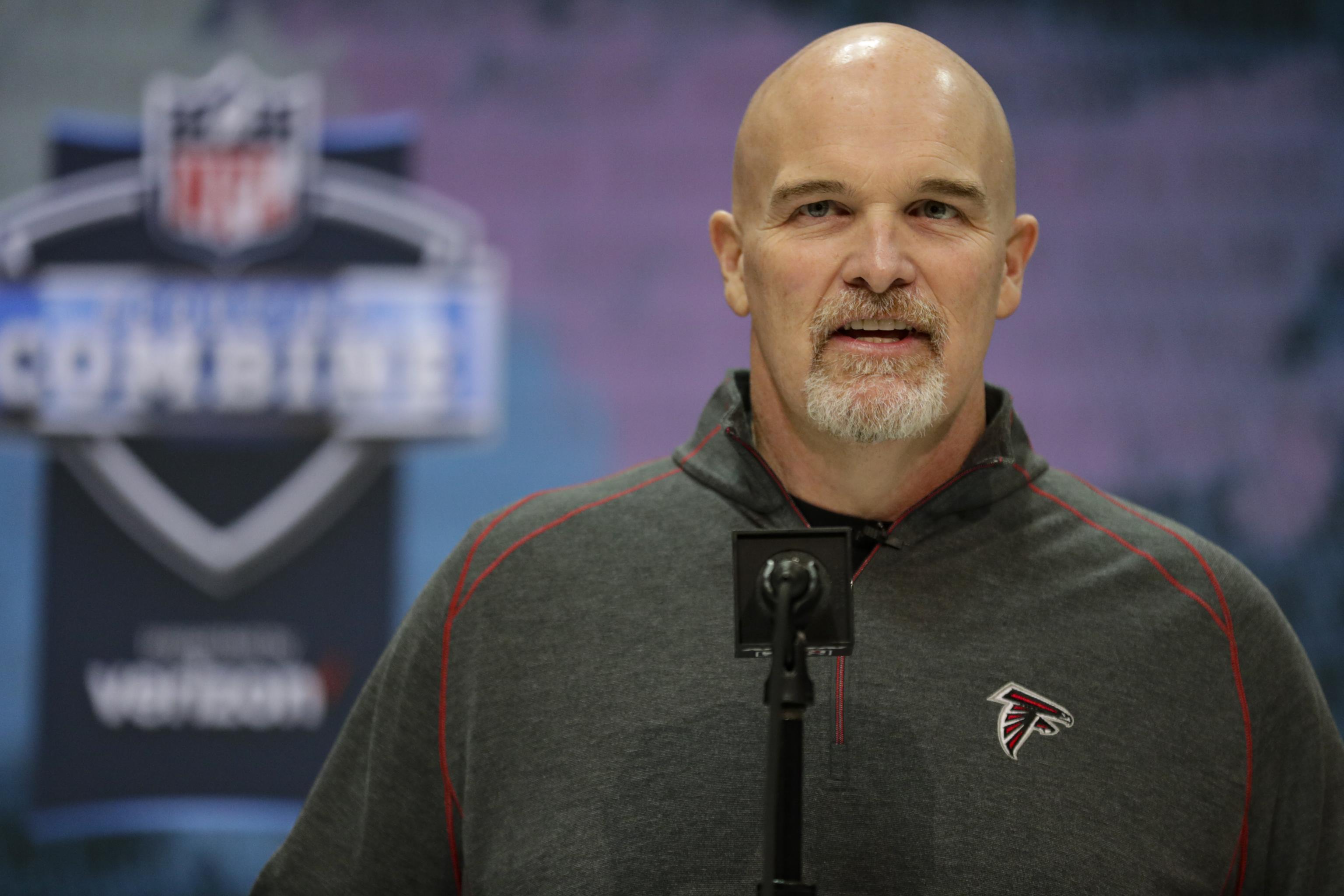 Cowboys DC Dan Quinn commits to remaining in Dallas in 2023