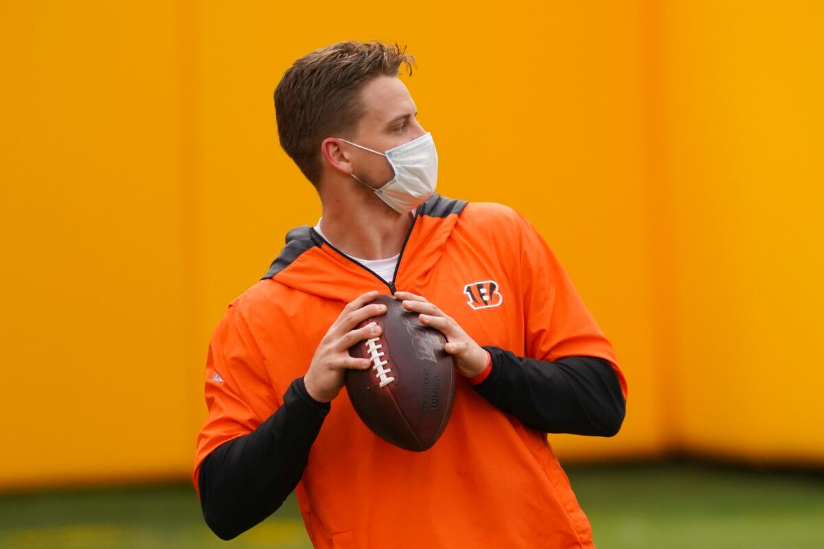 joe-burrow-playing-in-bengals-preseason-after-knee-injury-would-be