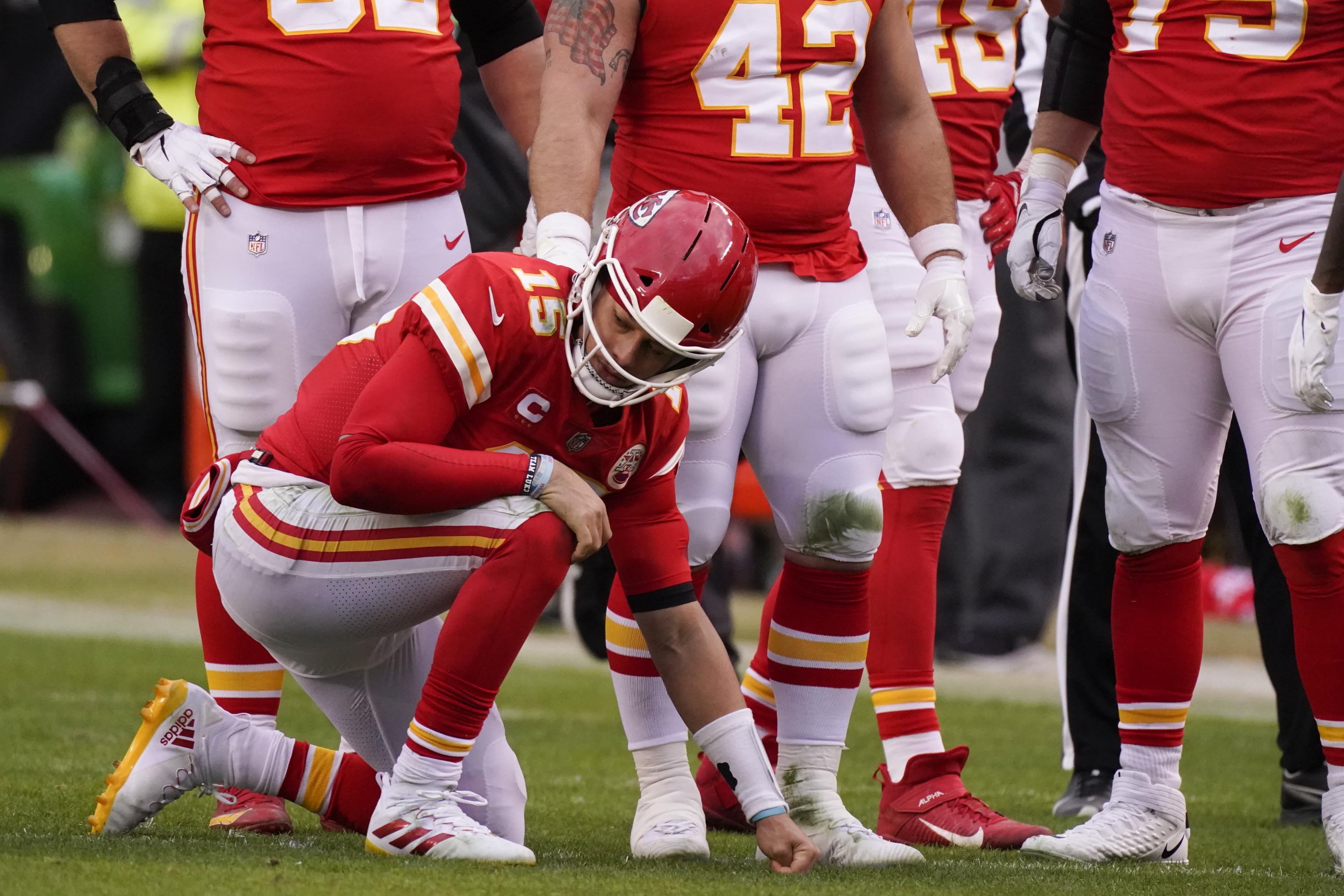 Patrick Mahomes injury update: Is QB at risk of not playing vs