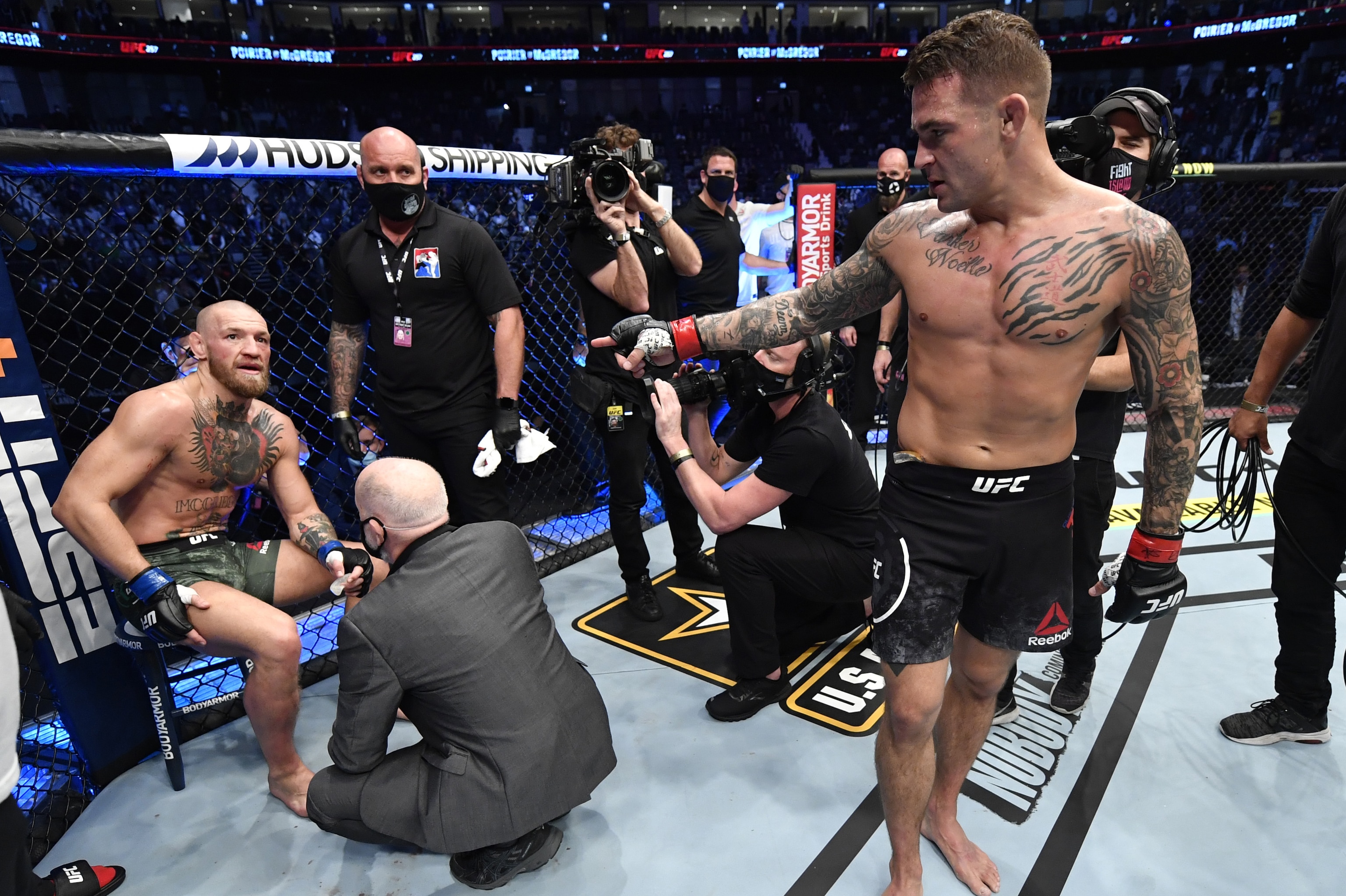 Dustin Poirier Strips Conor Mcgregor Of His Aura With Star Making Ko At Ufc 257 Bleacher Report Latest News Videos And Highlights Dustin Poirier Strips Conor Mcgregor Of His Aura With Star Making Ko At Ufc 257 Bleacher Report Latest News Videos And Highlights