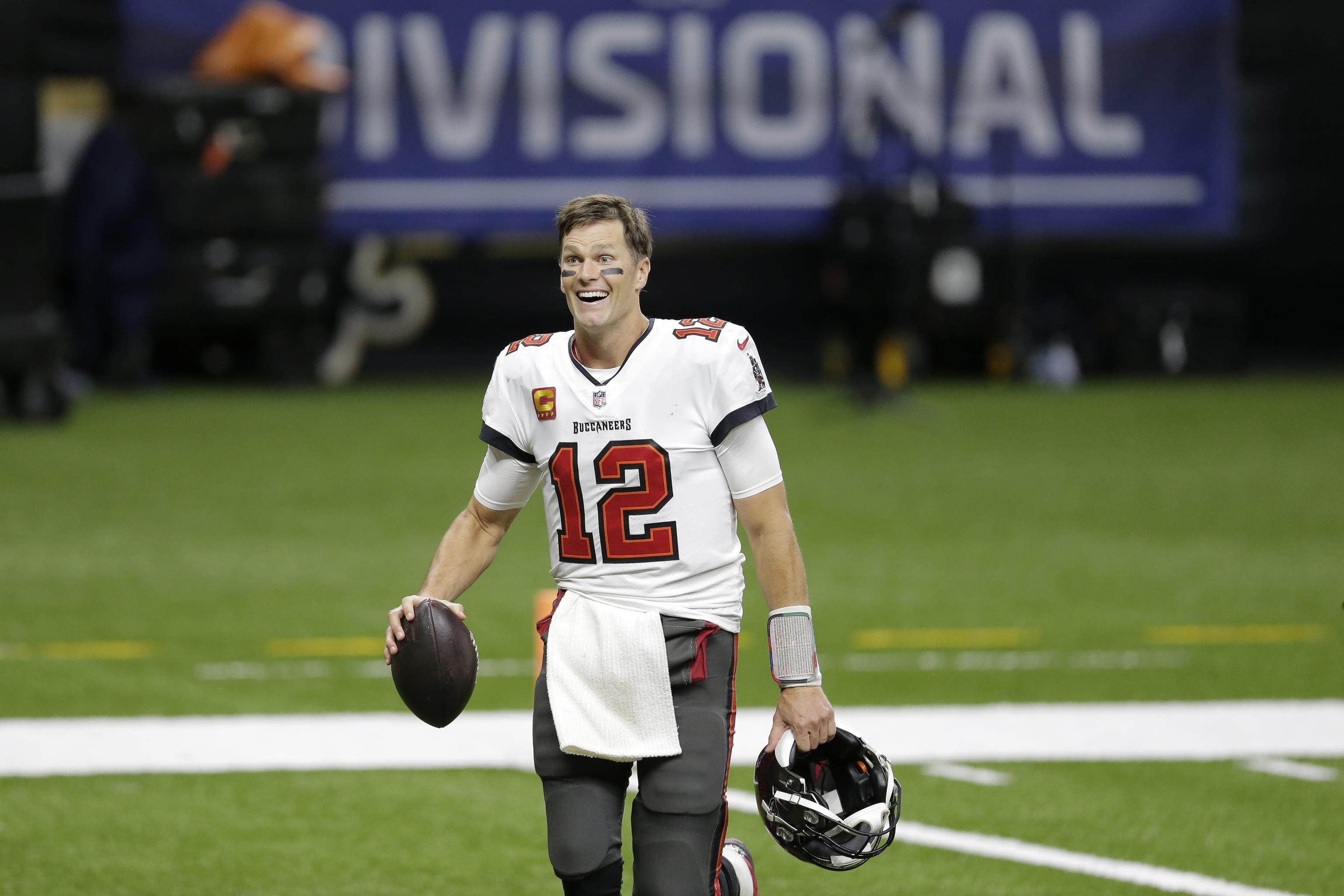 Winners, losers of Tom Brady signing with Buccaneers