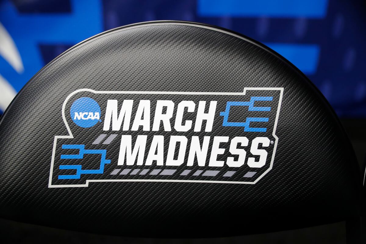 2021 NCAA Tournament Won't Be Paused If There Are Positive COVID-19 Tests | Bleacher Report ...