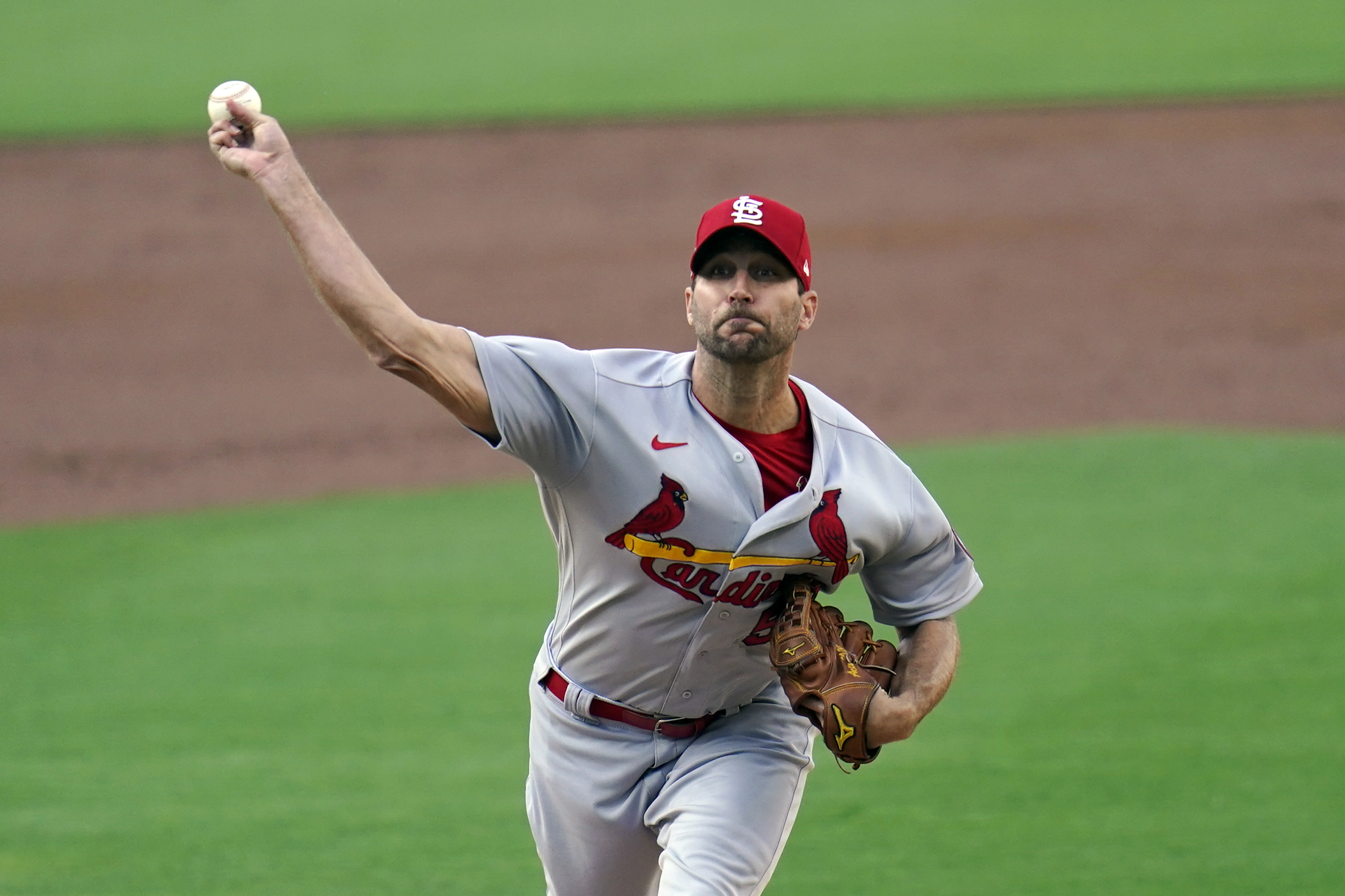 Report: Adam Wainwright Has 'Several Competitive' Contract Offers