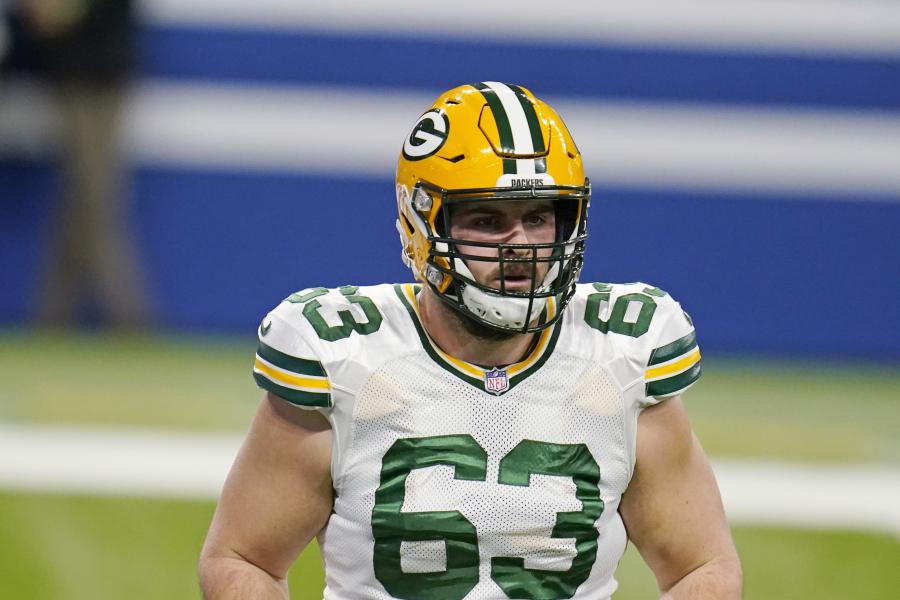 Chargers lean on veteran Corey Linsley as they begin playoff preparations