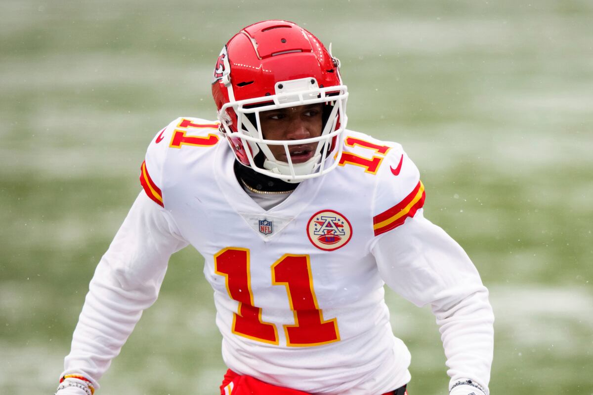 Report Chiefs' Demarcus Robinson Cleared to Return from Reserve/COVID